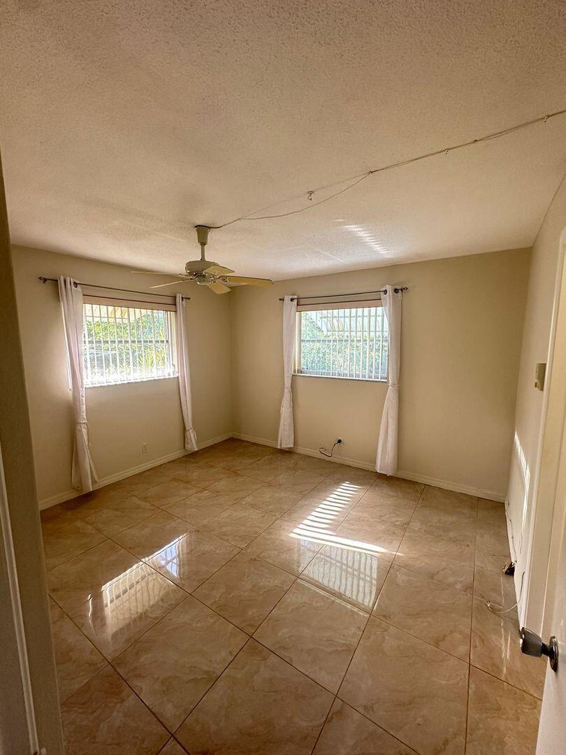 4106 Nw 47th Street Property Photo 15
