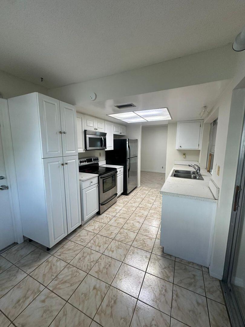 4106 Nw 47th Street Property Photo 16