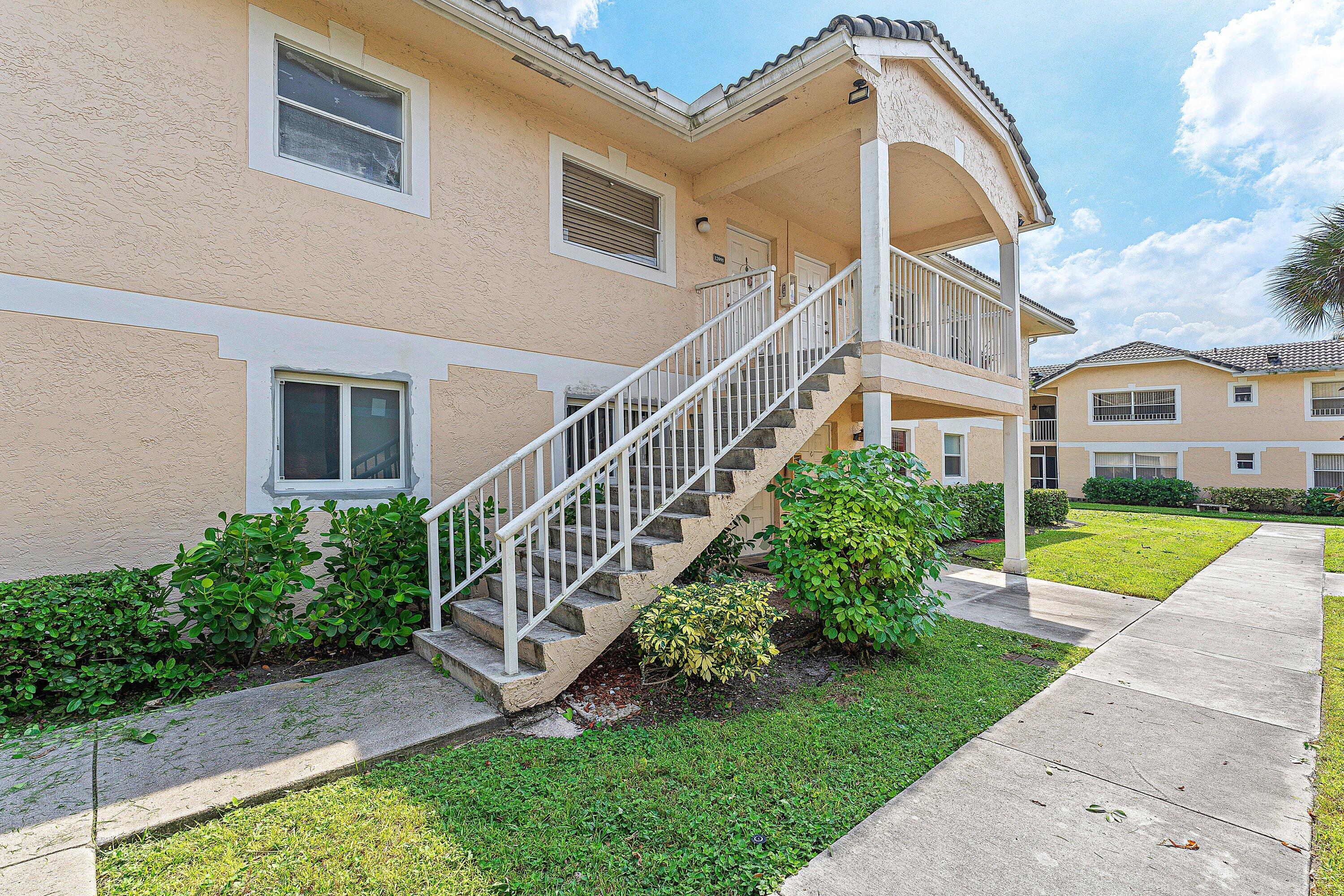 12093 Royal Palm Boulevard 7h Property Photo 1