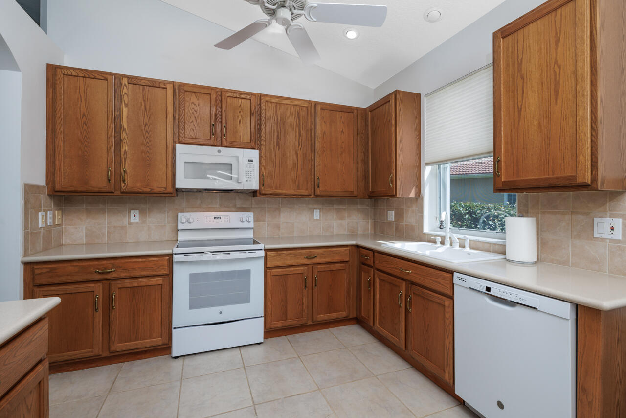2986 Se Kingsmill Place Property Photo 6