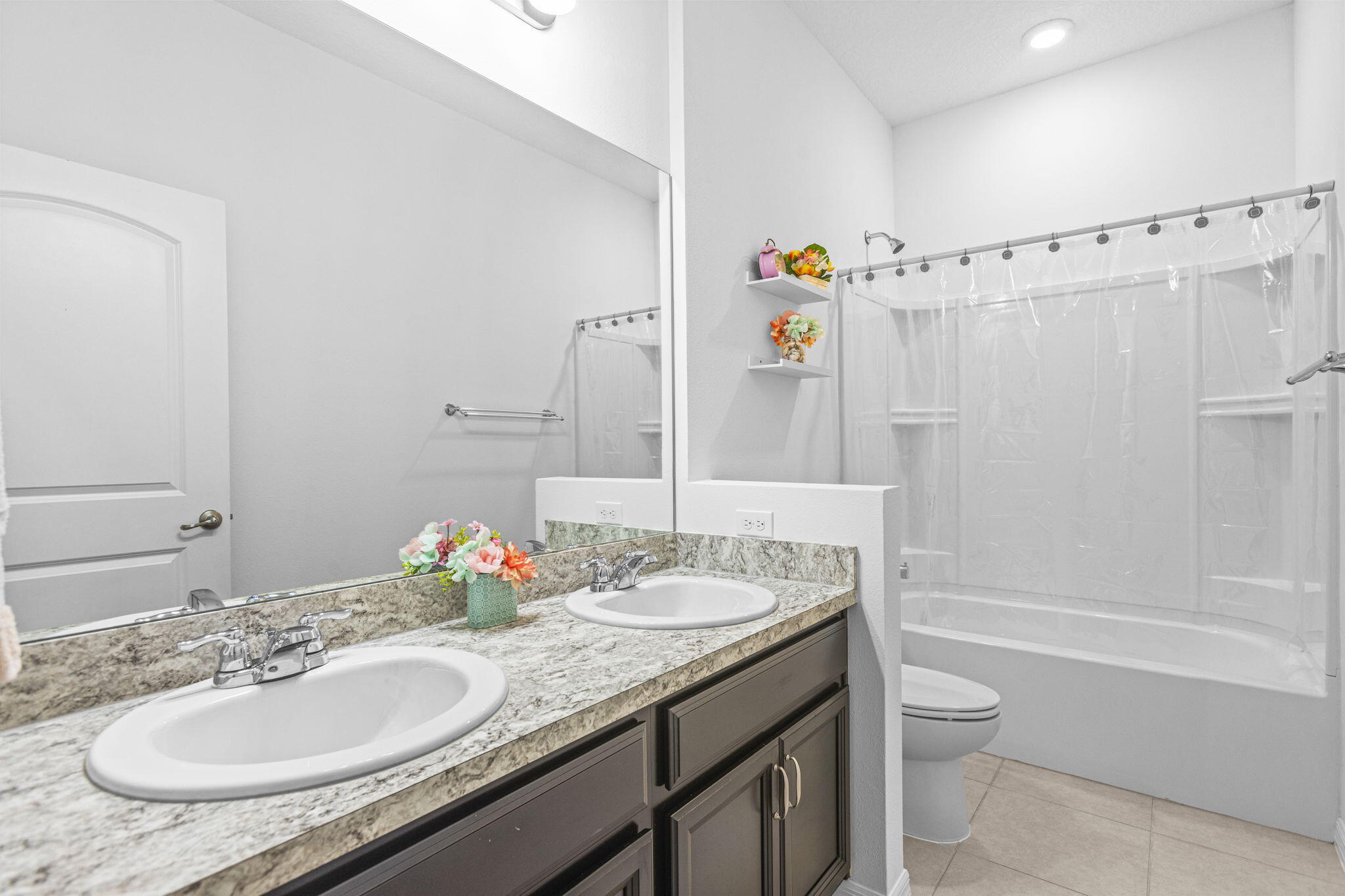 5681 Nw Croton Avenue Property Photo 36