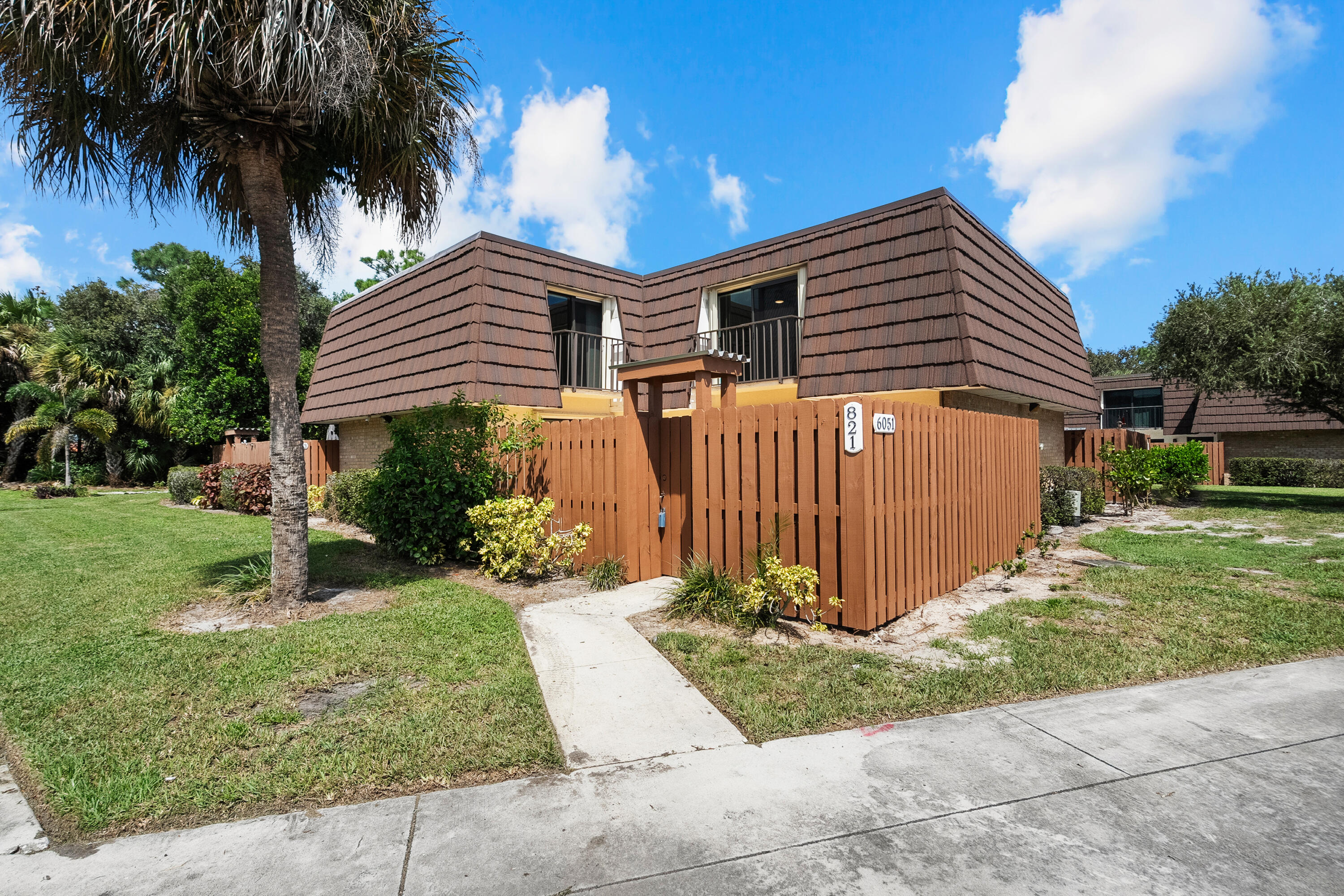 6051 Se Riverboat Drive 821 Property Photo 1