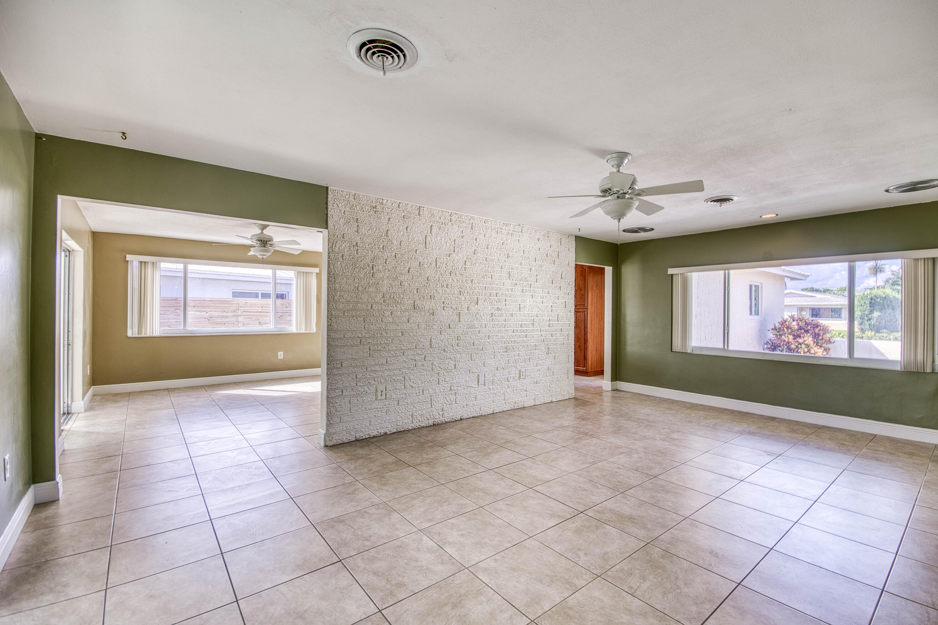 1025 Yale Drive Property Photo 7