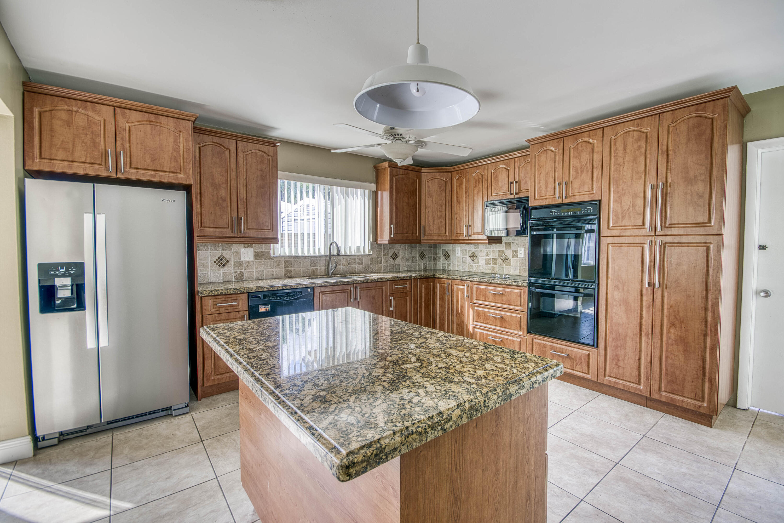 1025 Yale Drive Property Photo 13