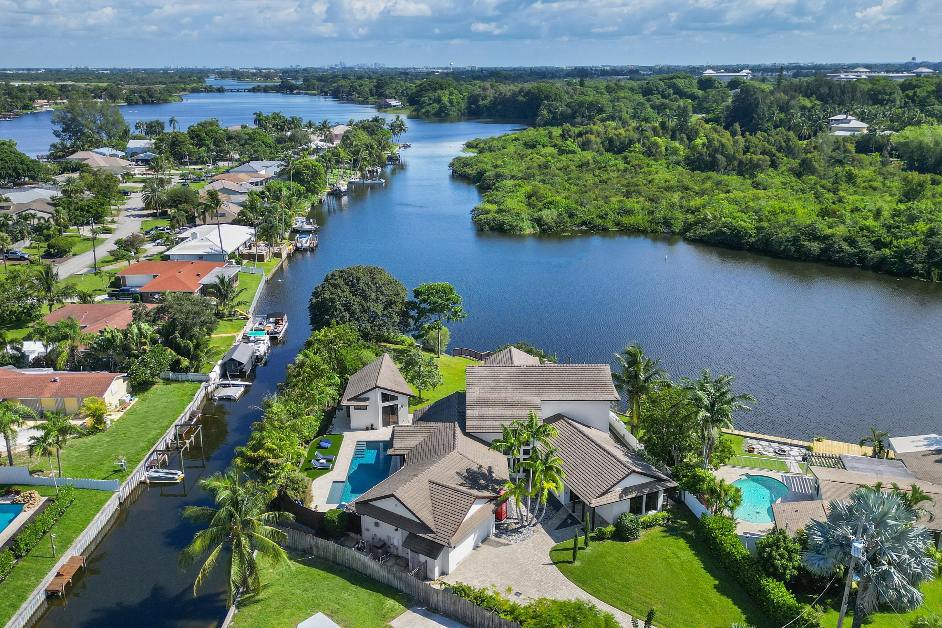 6787 Bayshore Drive Property Photo 1