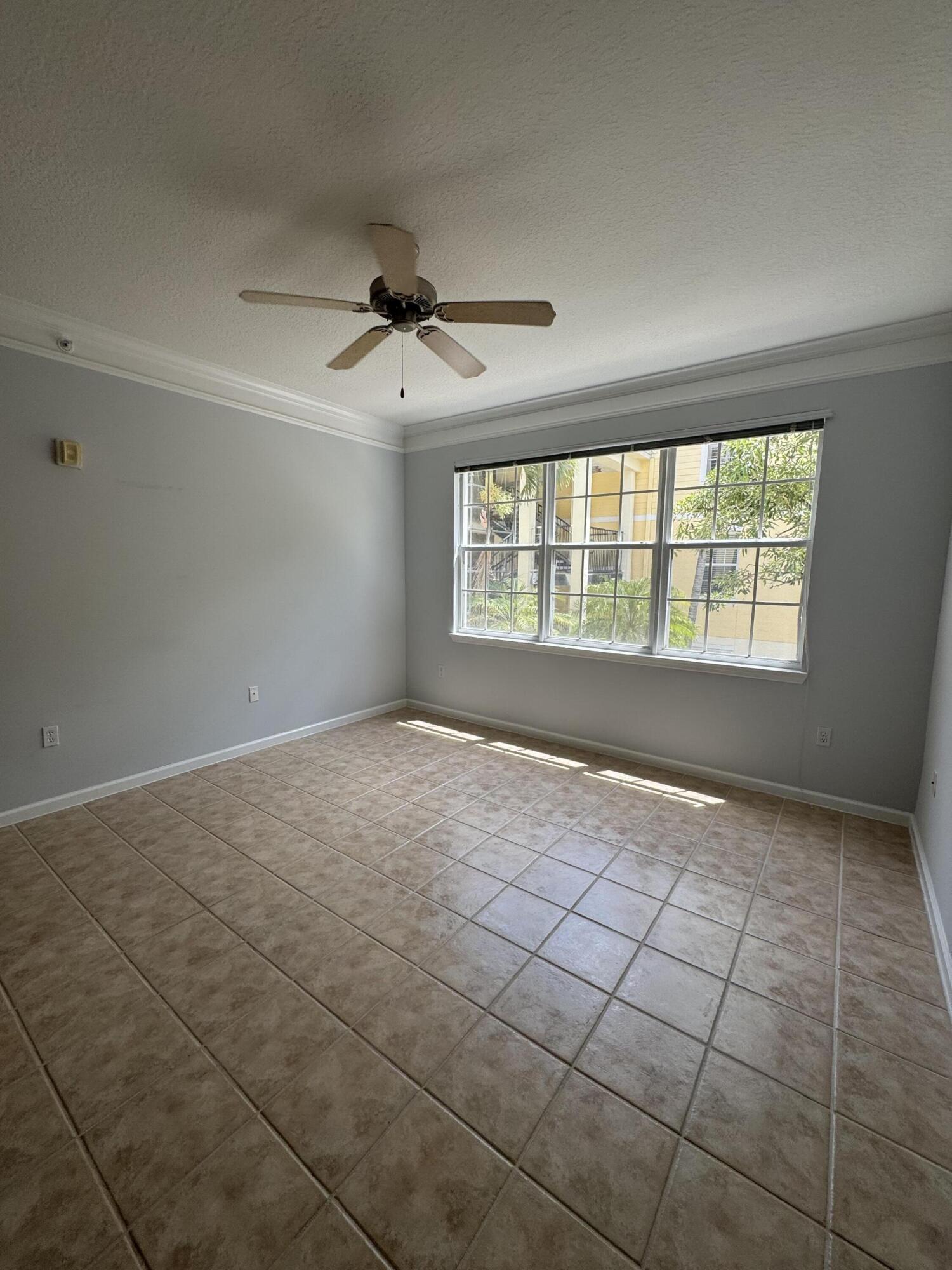 224 Murcia Drive 213 Property Photo 8