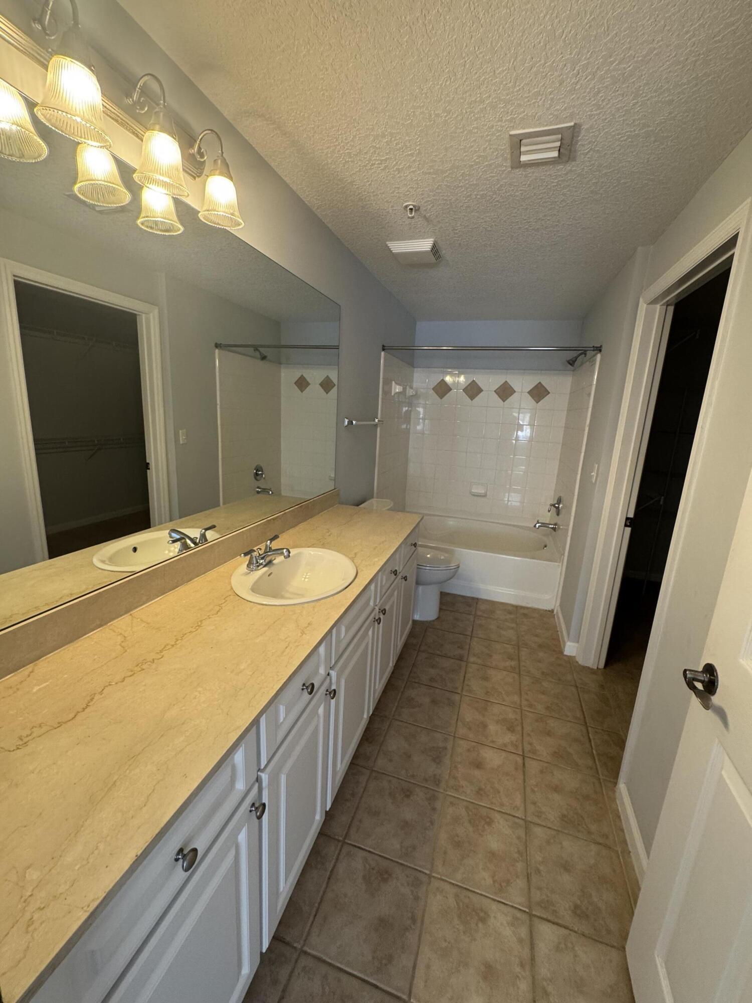 224 Murcia Drive 213 Property Photo 11