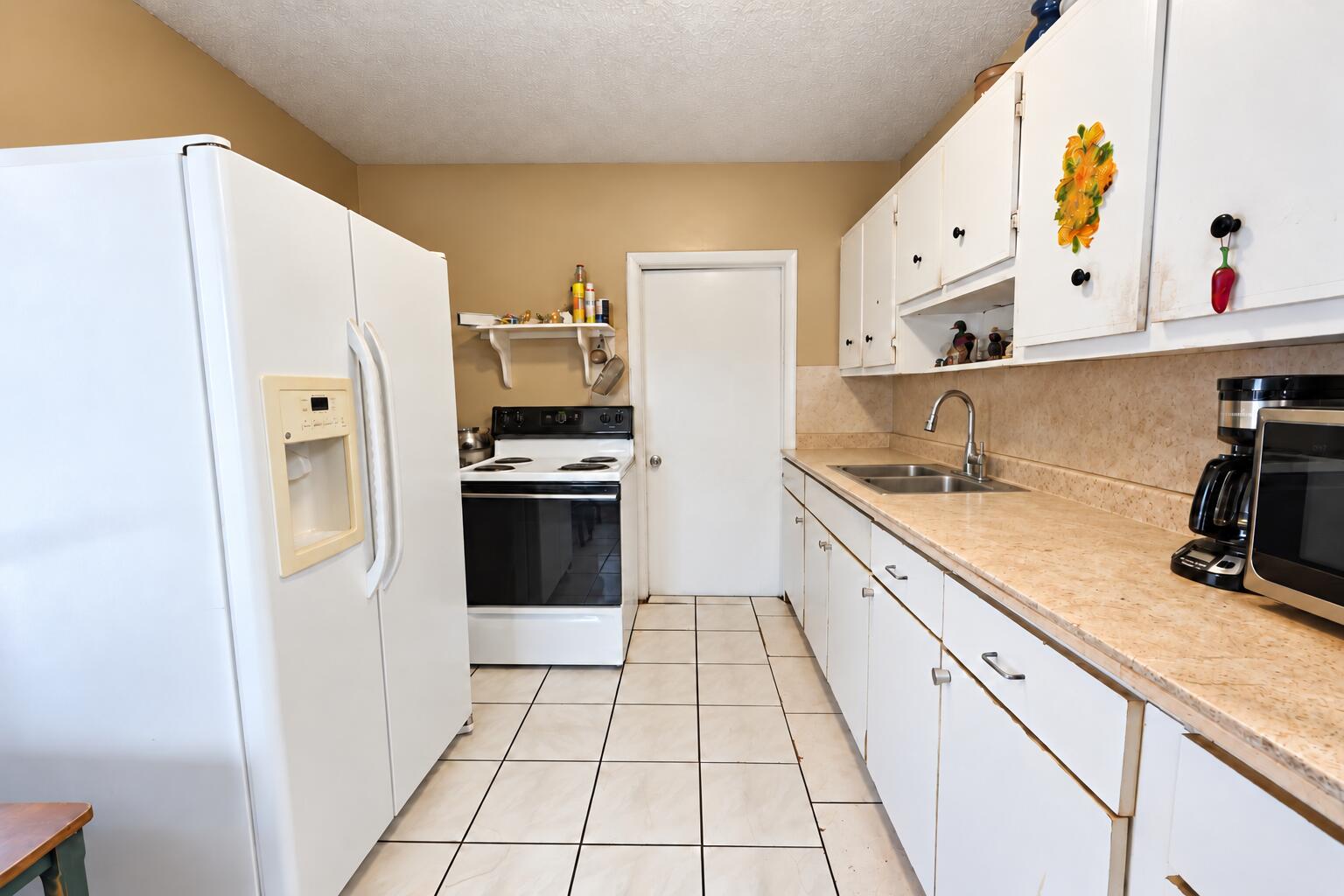 906 S J Street Property Photo 10