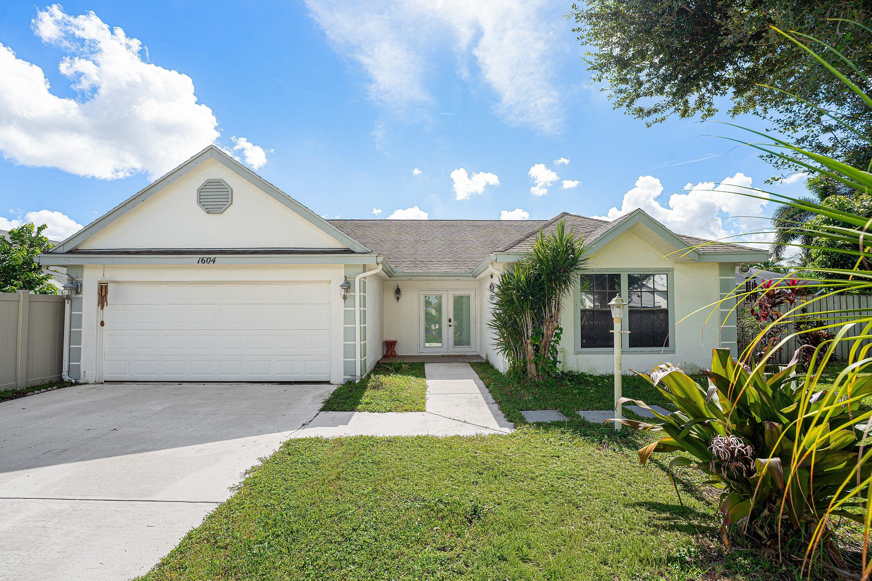 1604 BAYRIDGE Place Property Photo 1
