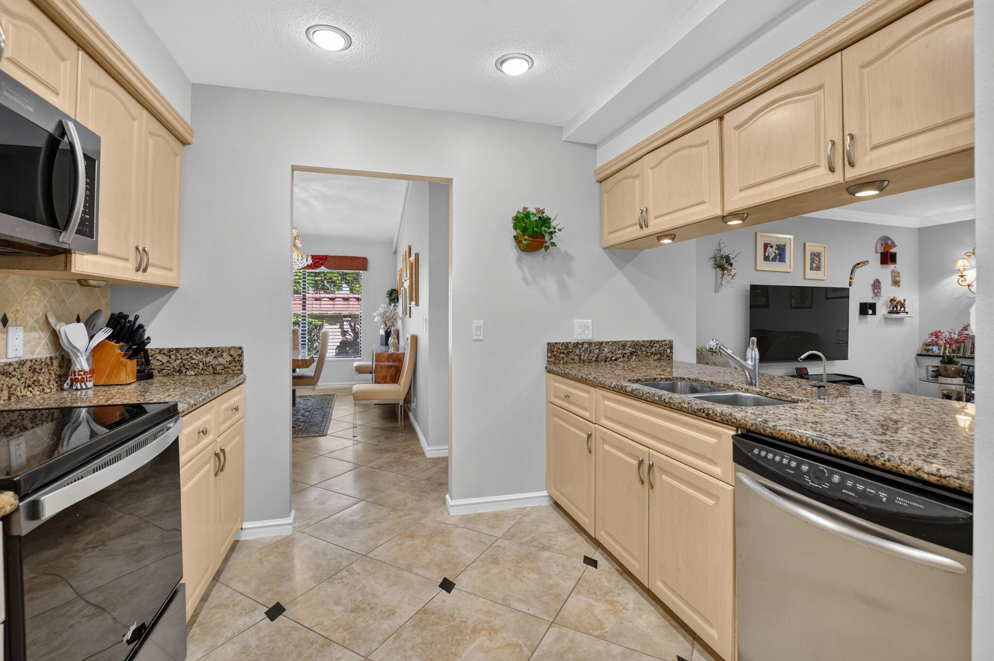 22233 Larkspur Trail Property Photo 11