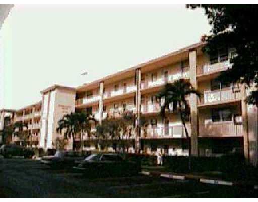 9949 SANDALFOOT Boulevard 510 Property Photo 1