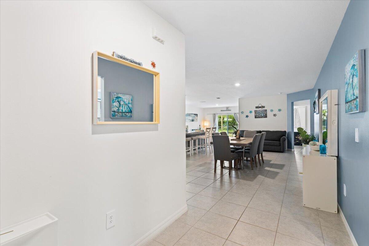 2202 SE Trillo Street Property Photo 1