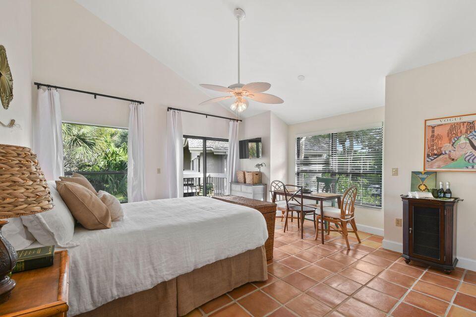 11863 Wimbledon Circle 507 Property Photo 1
