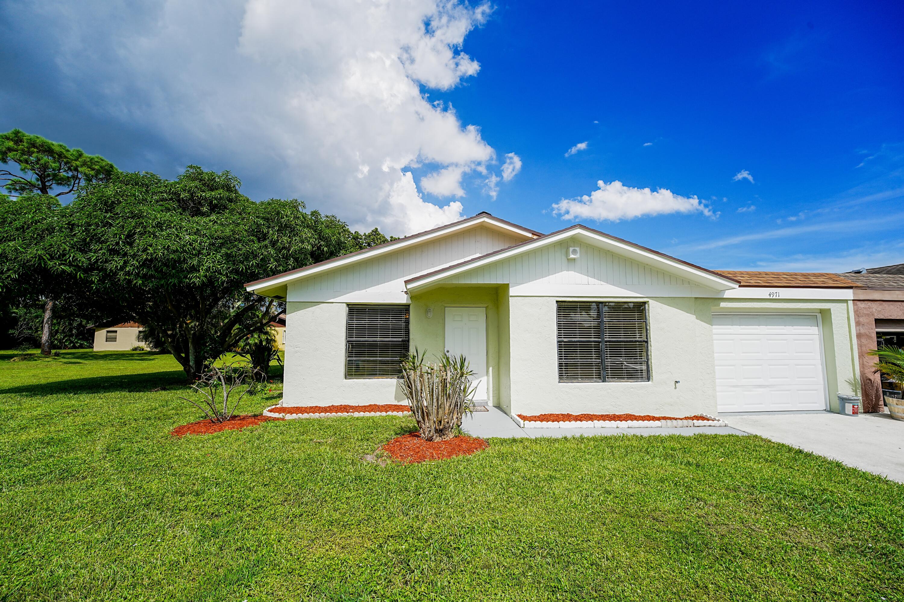 4971 Palm Hill Drive Property Photo 1
