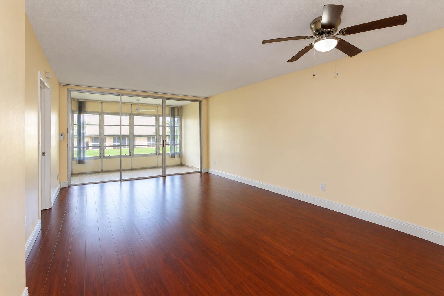 6070 Nw 64th Avenue Nw 204 Property Photo 2