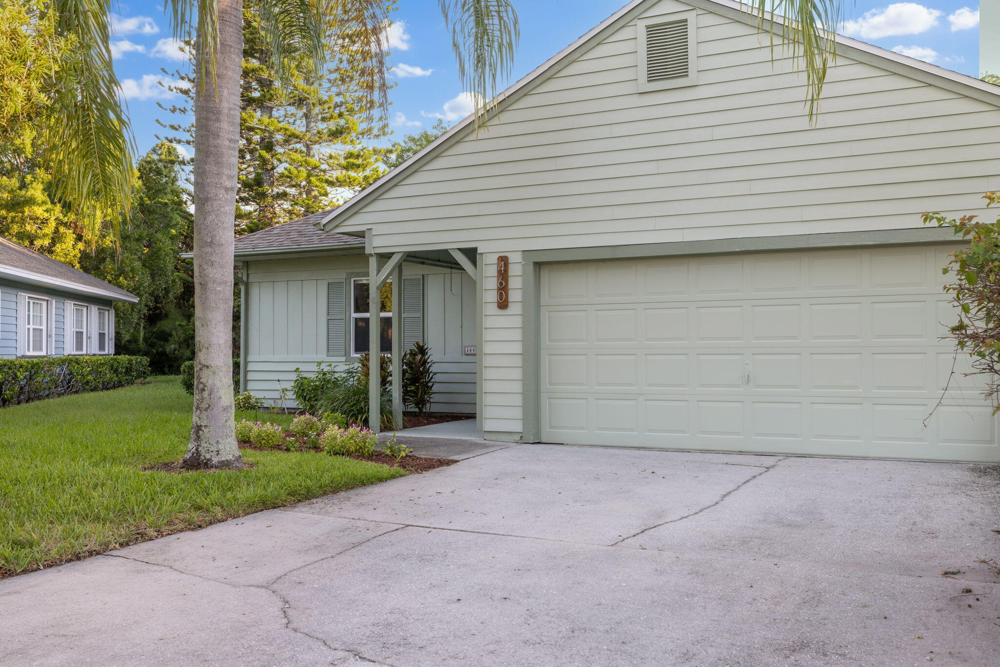 460 Tamarind Place Property Photo 1