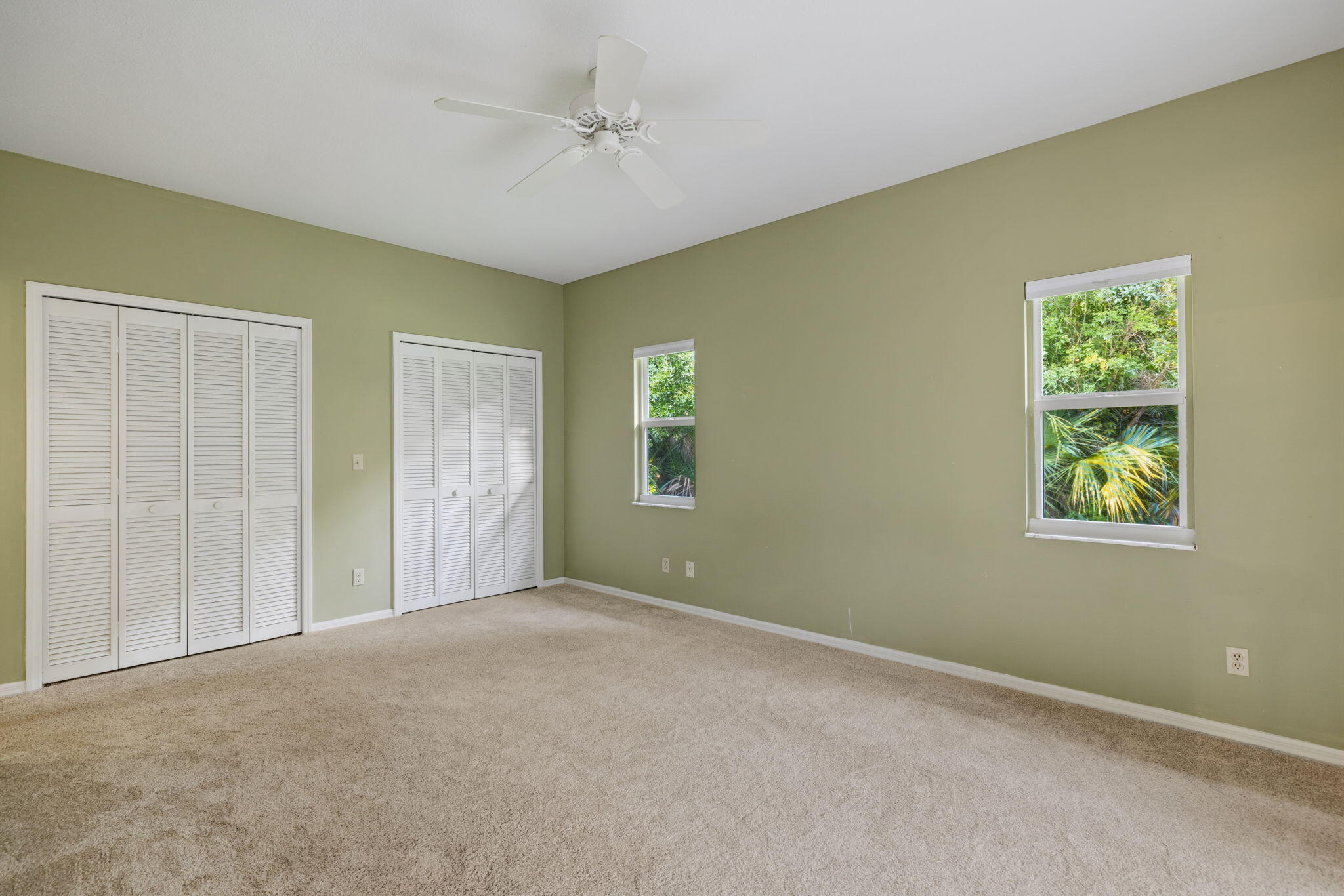 460 Tamarind Place Property Photo 5