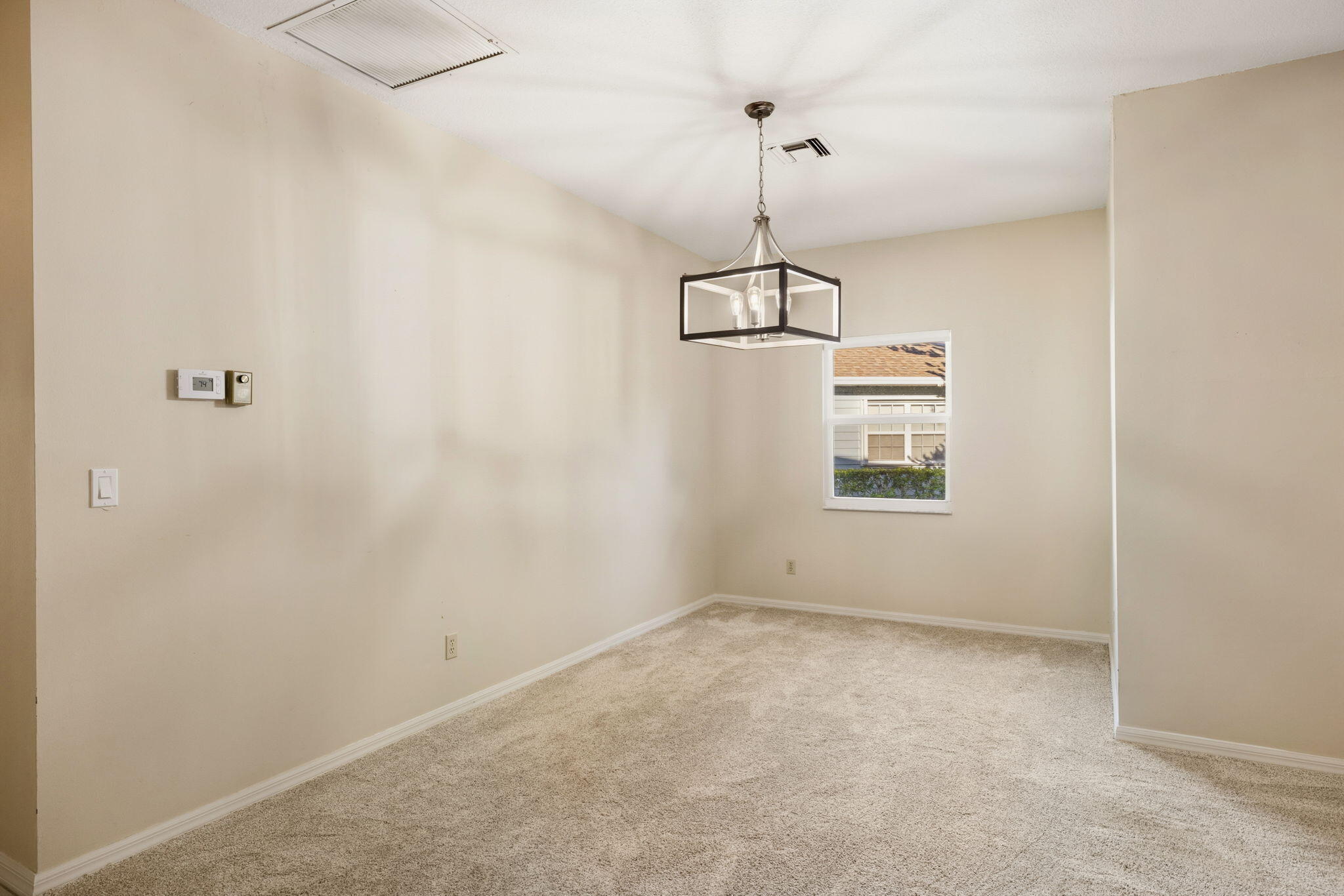 460 Tamarind Place Property Photo 14