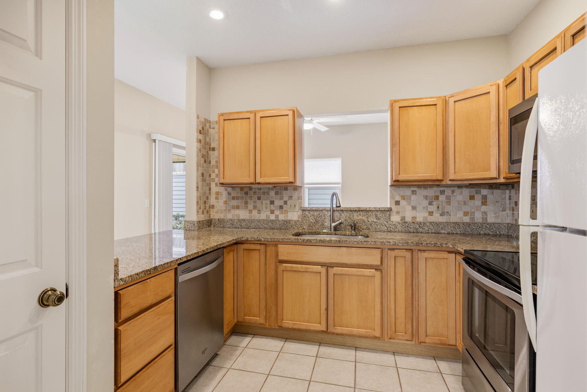 460 Tamarind Place Property Photo 22