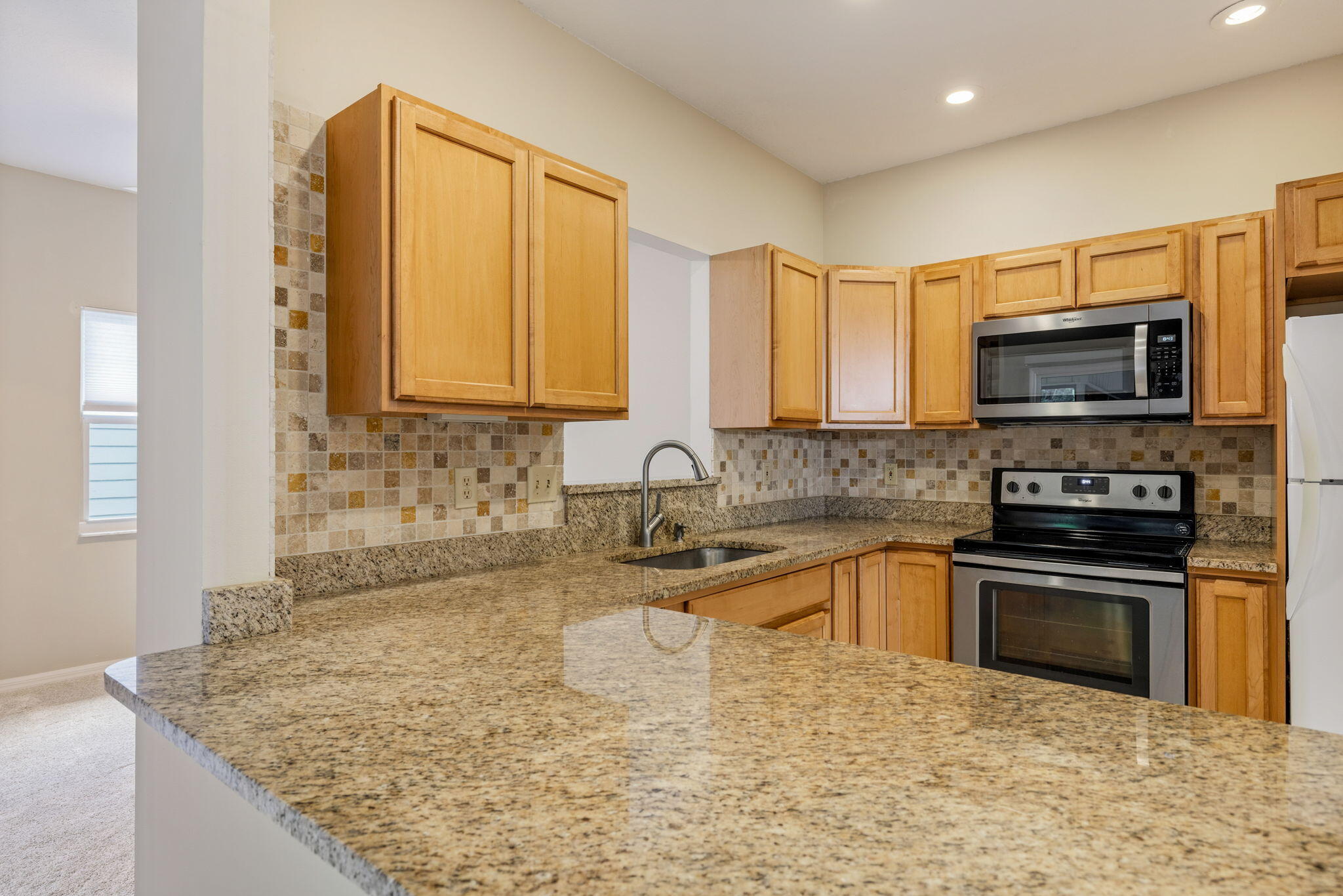 460 Tamarind Place Property Photo 24