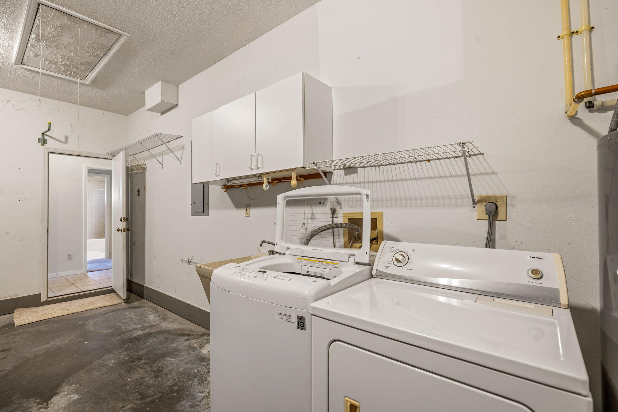 460 Tamarind Place Property Photo 29