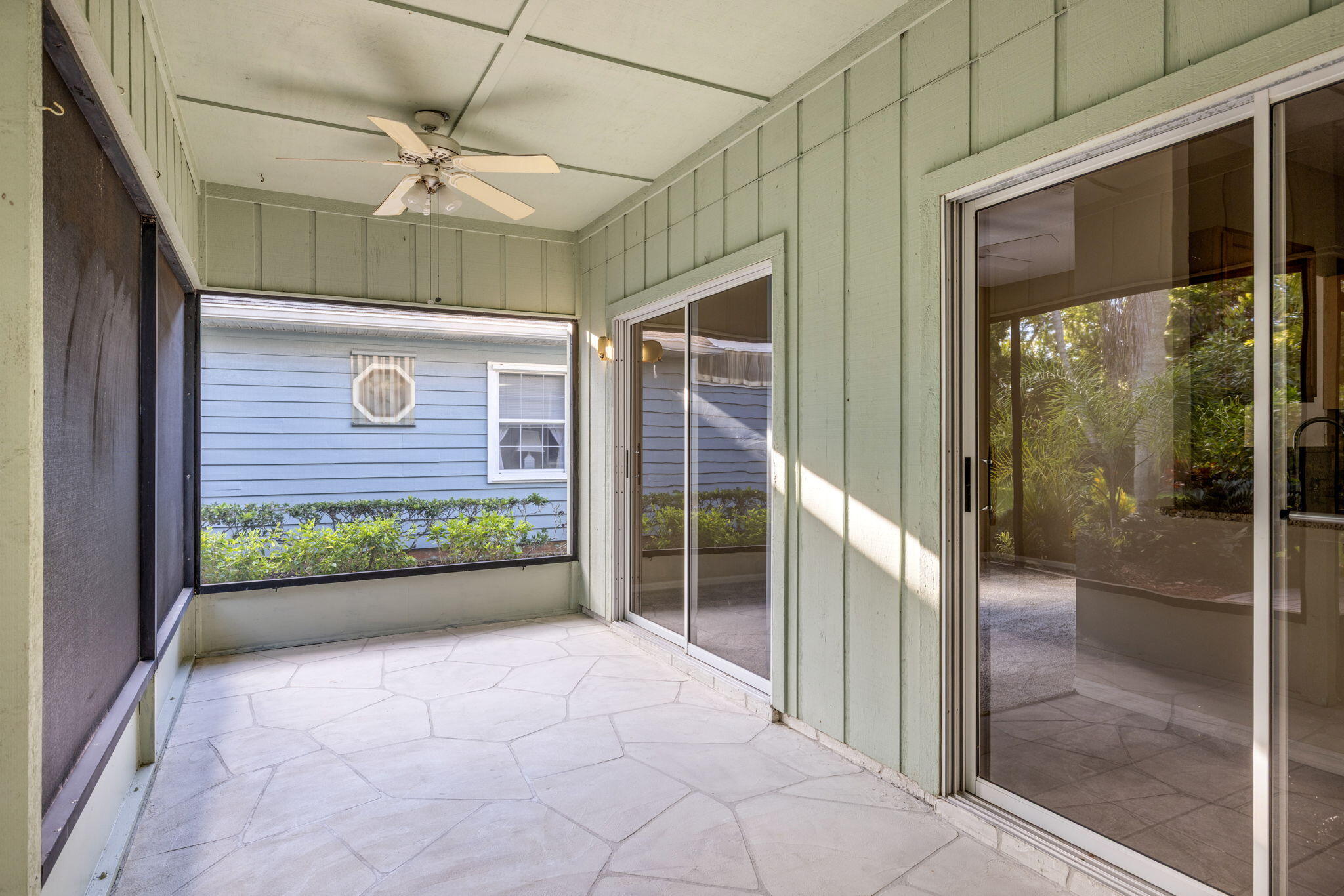 460 Tamarind Place Property Photo 33