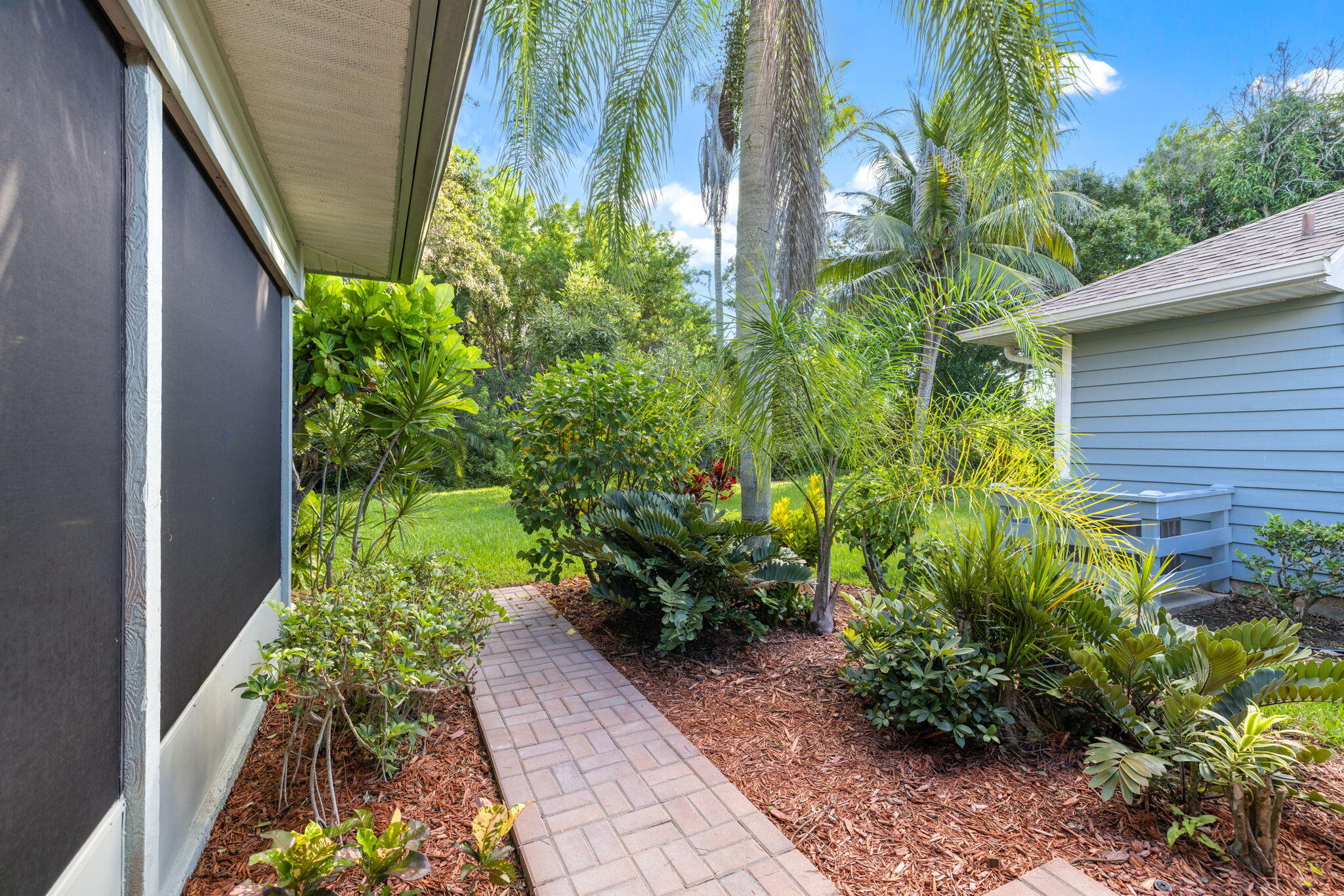 460 Tamarind Place Property Photo 37