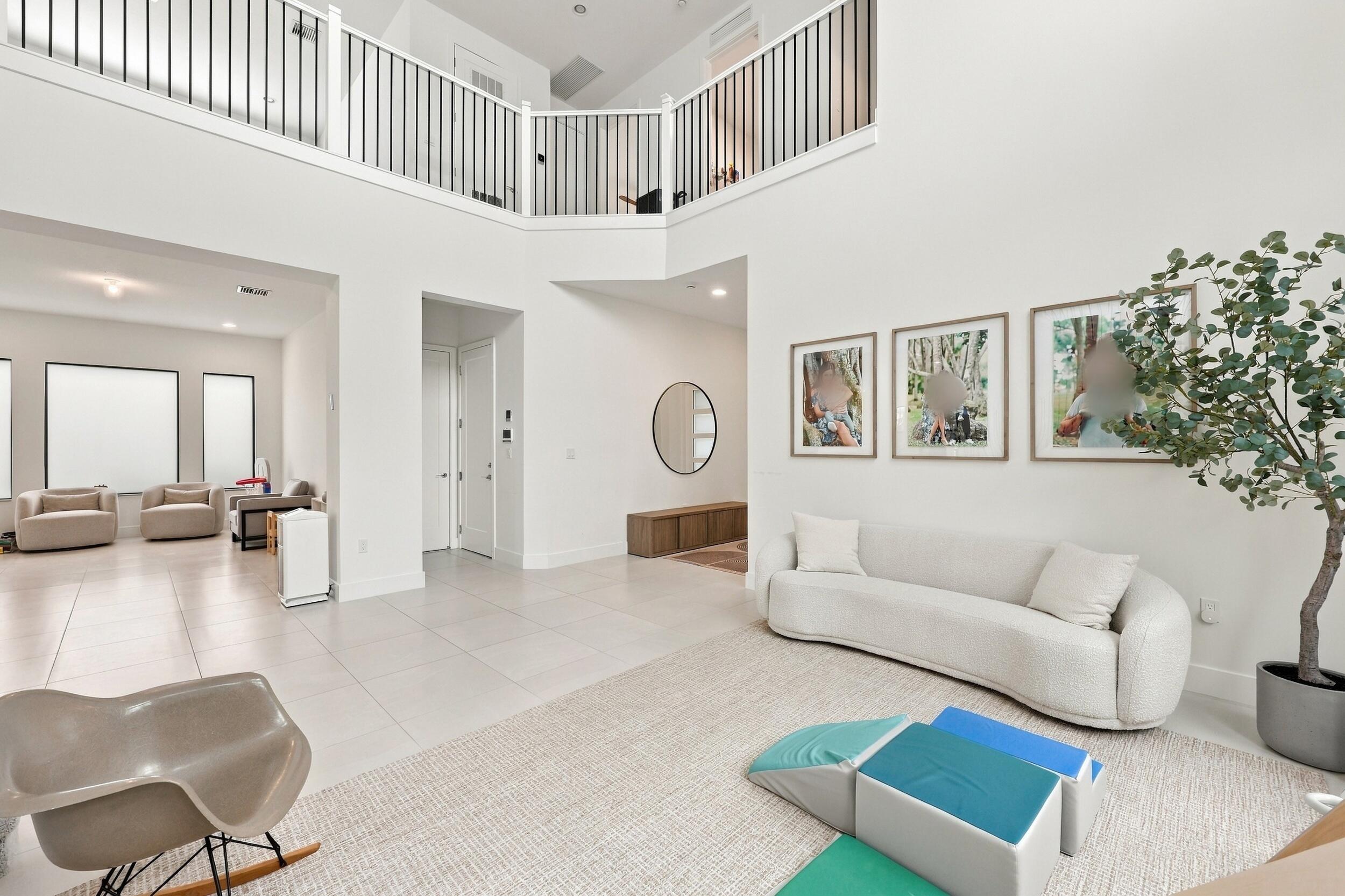 8351 Fishers Island Way Property Photo 6