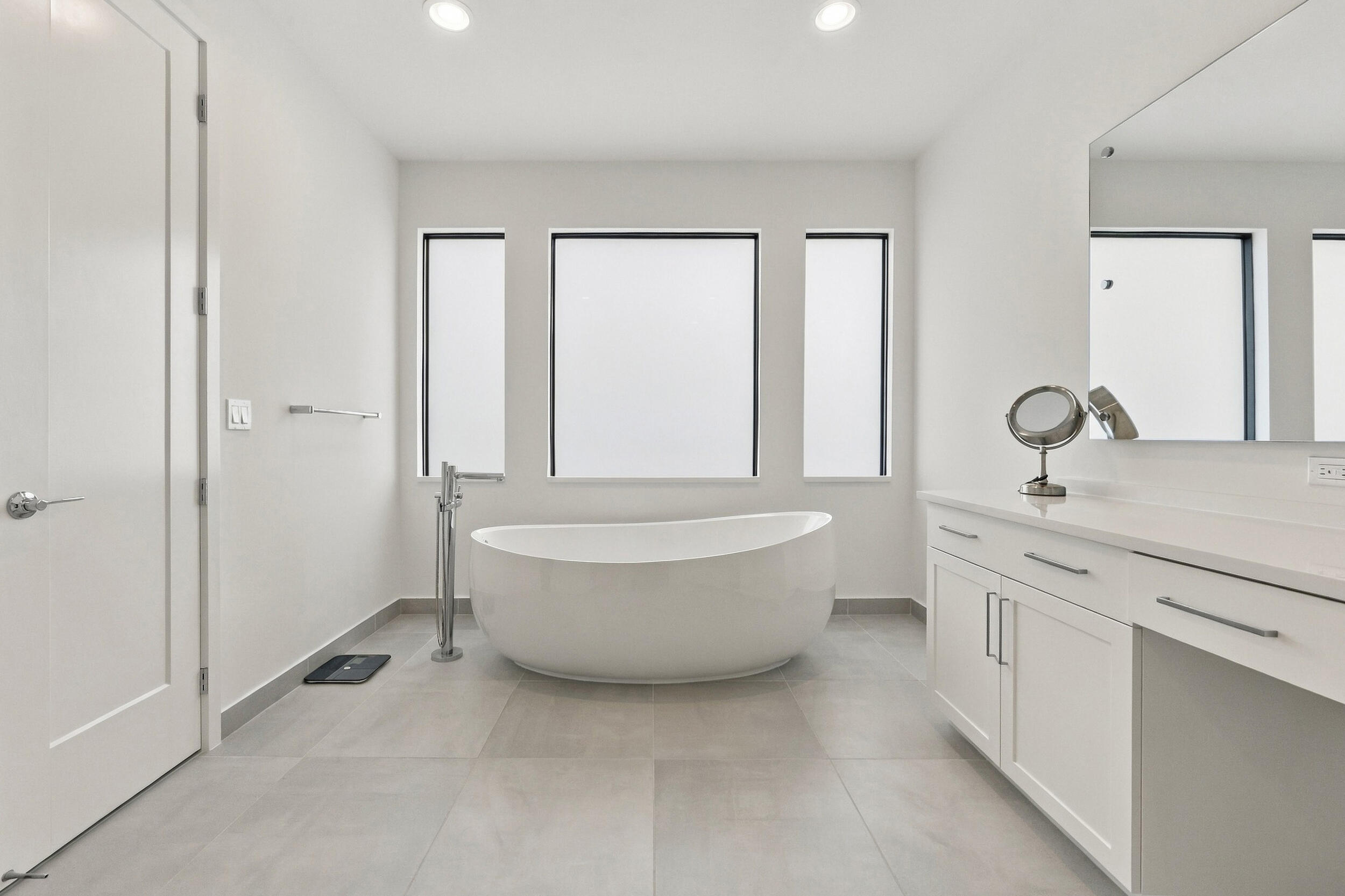 8351 Fishers Island Way Property Photo 21