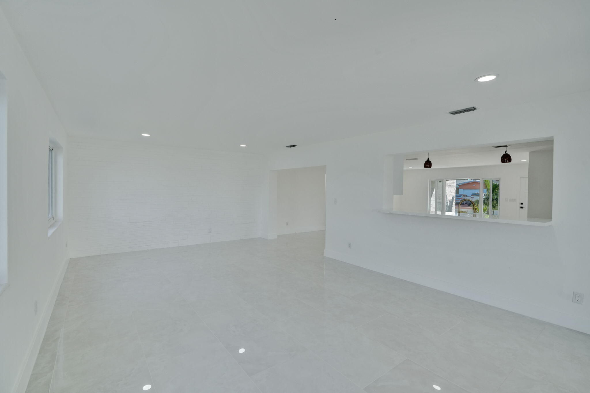8351 Nw 19th Street Property Photo 13