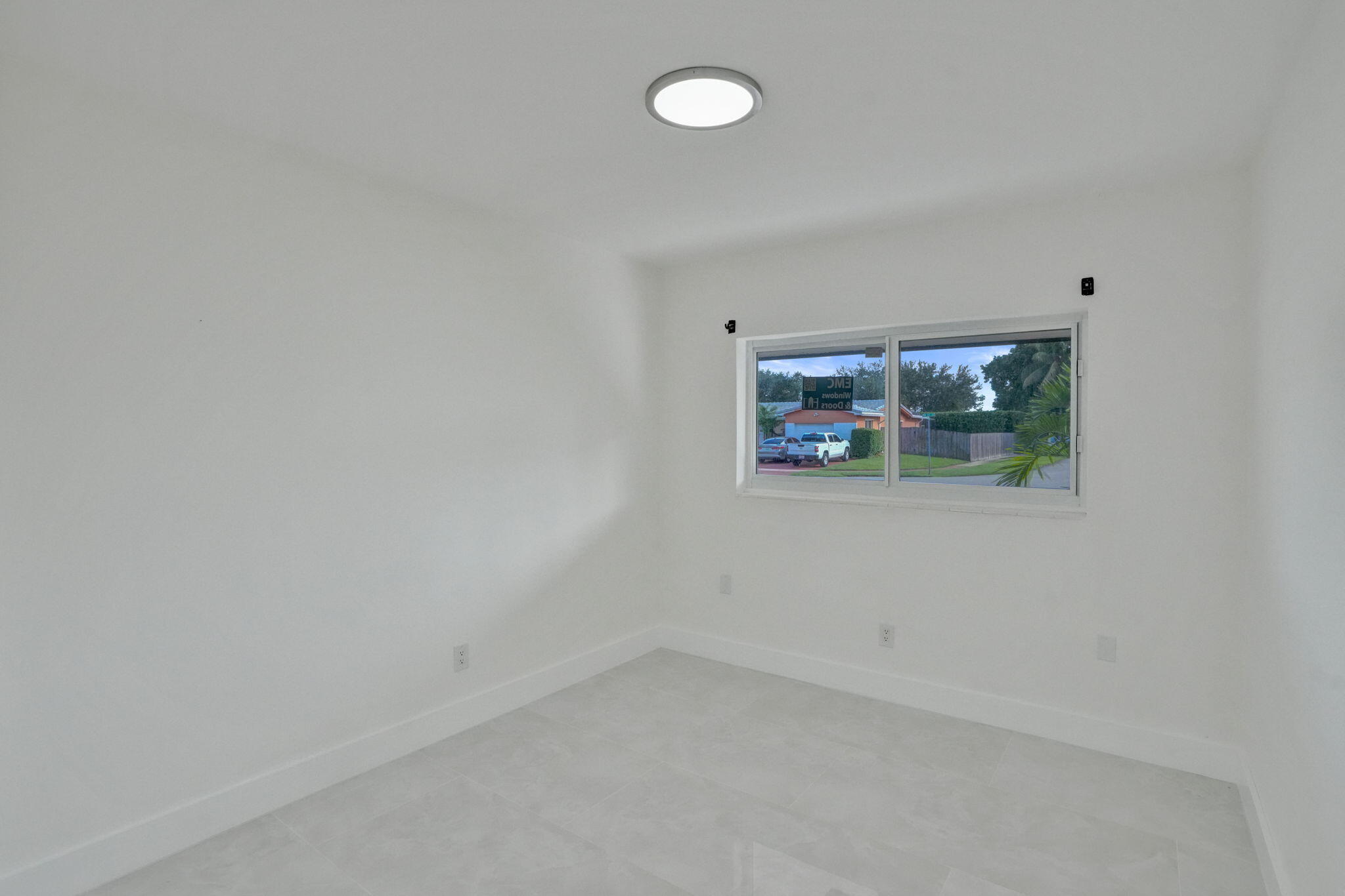 8351 Nw 19th Street Property Photo 22