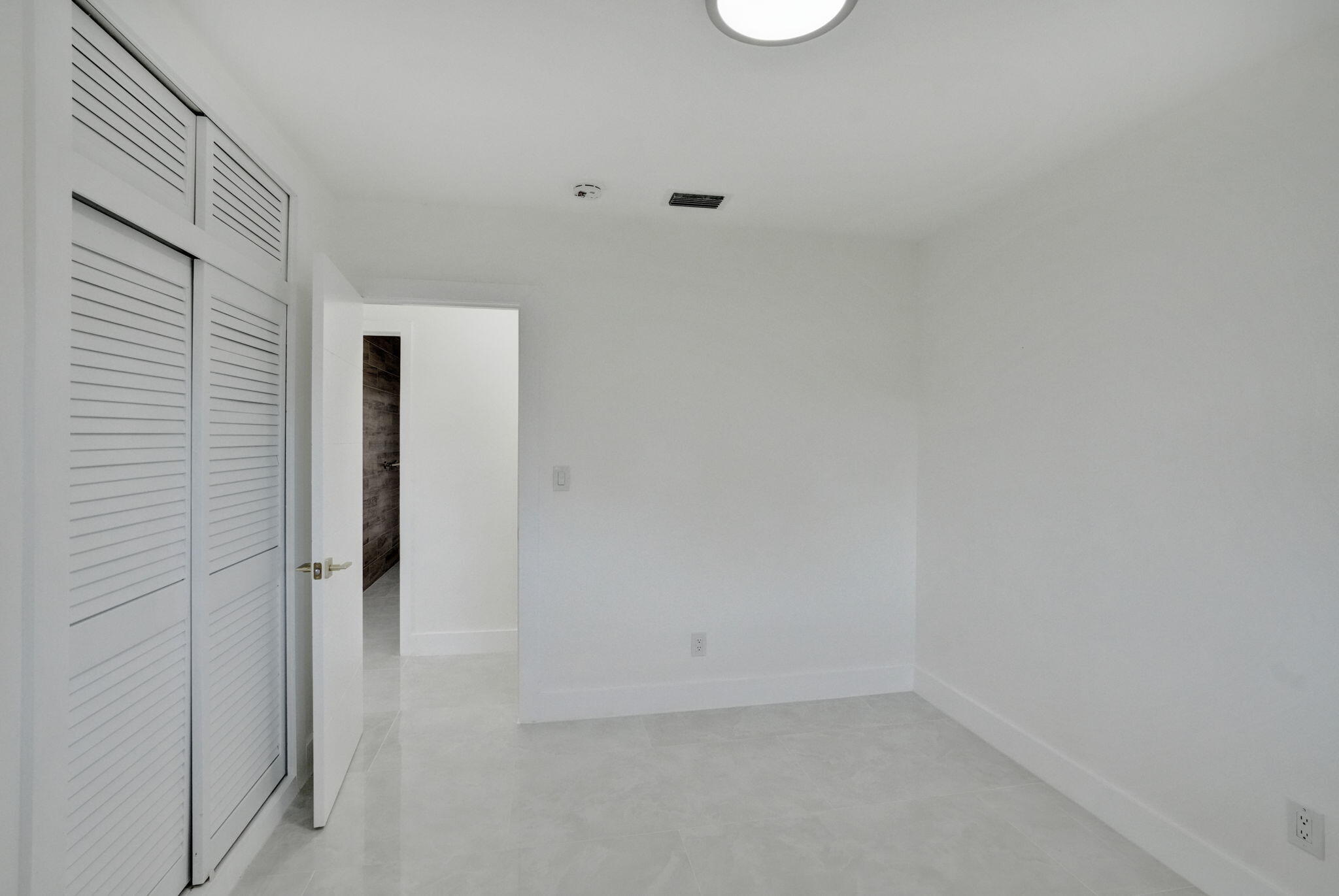 8351 Nw 19th Street Property Photo 23