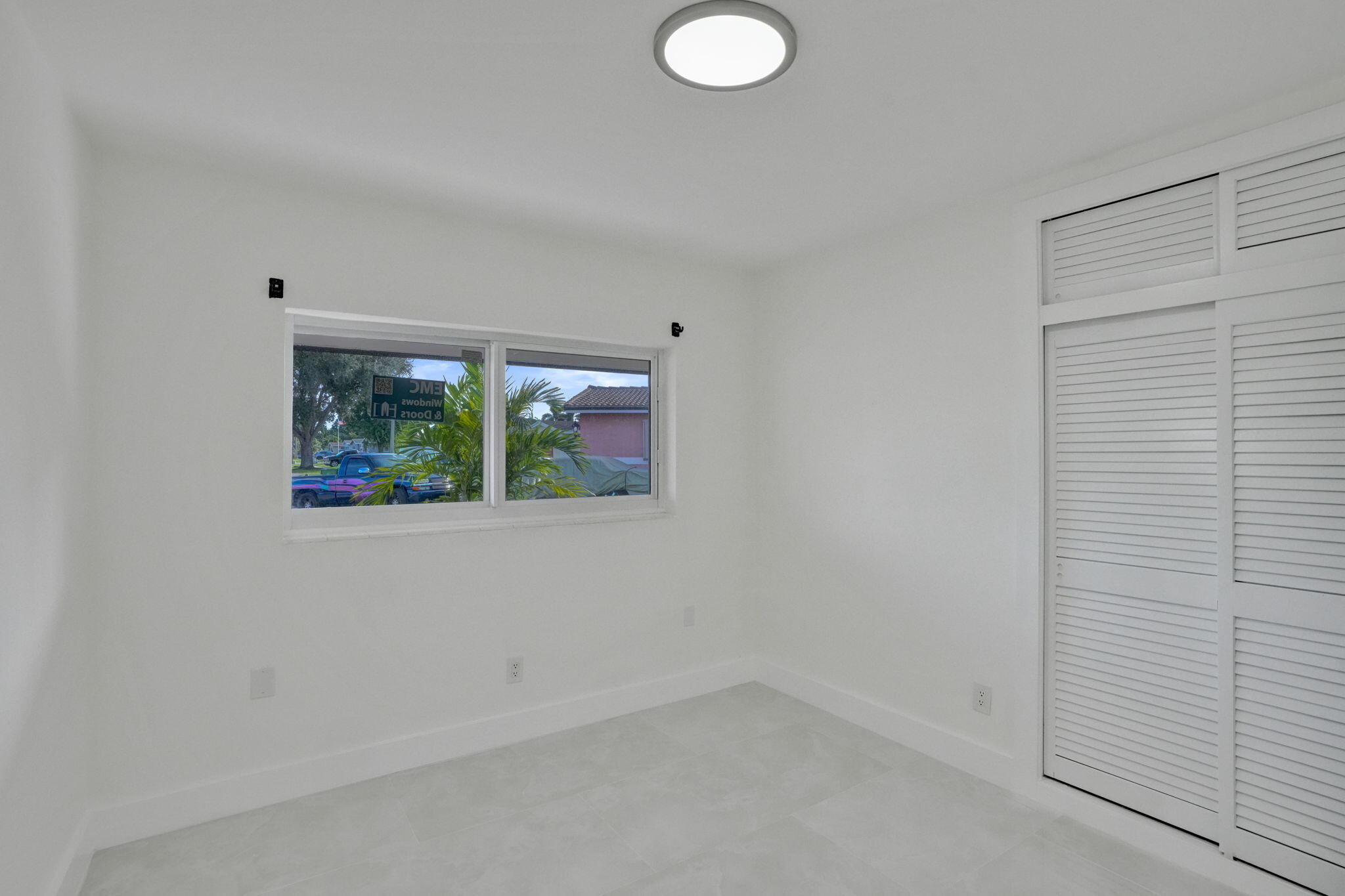8351 Nw 19th Street Property Photo 24