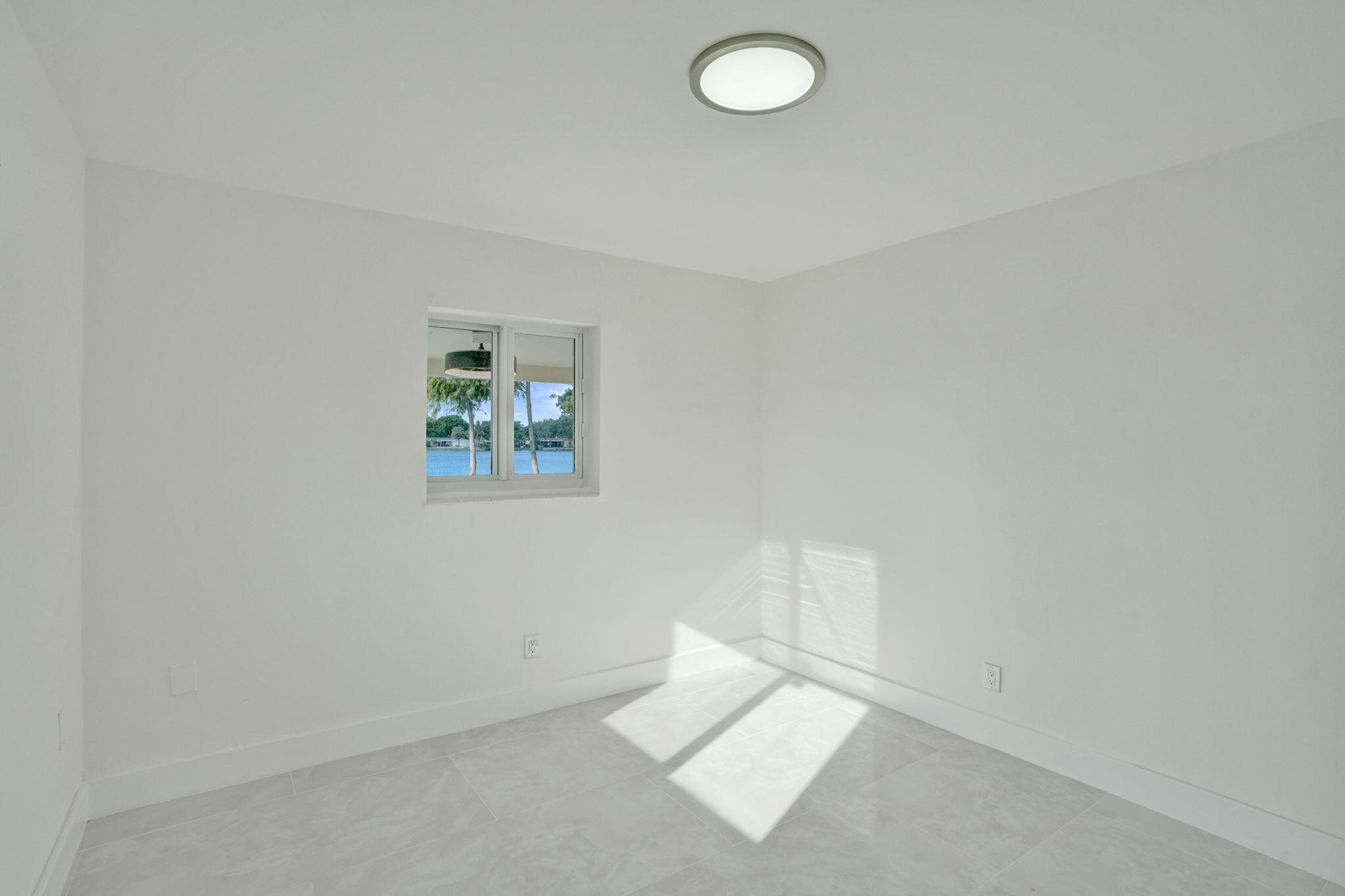 8351 Nw 19th Street Property Photo 31