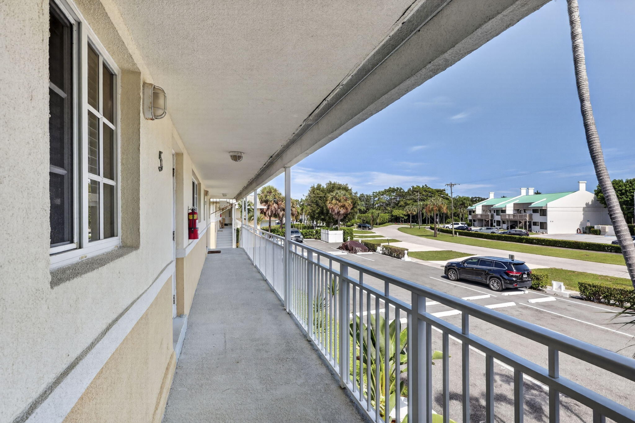 405 Southwind Drive 5 Property Photo 2