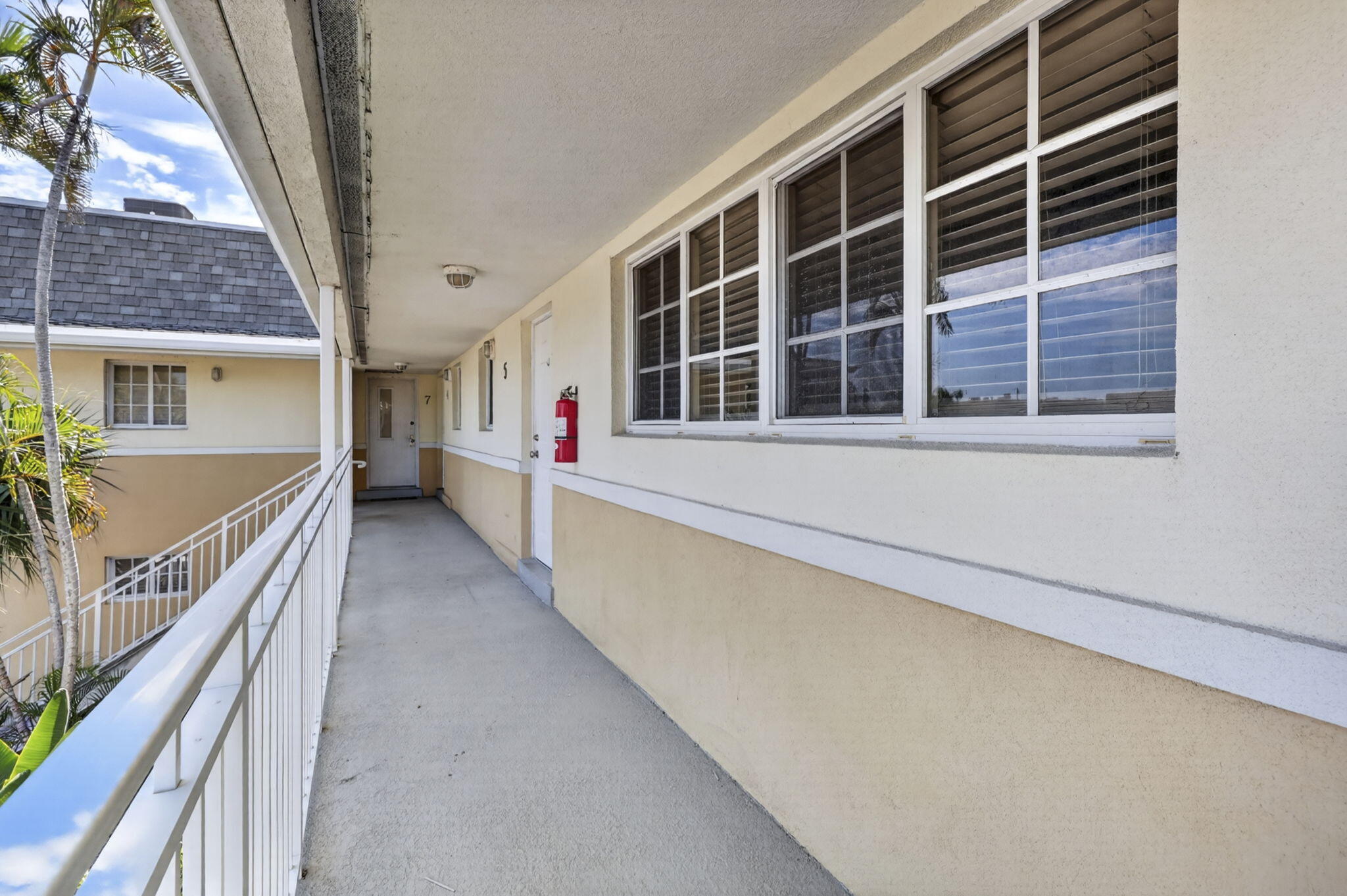 405 Southwind Drive 5 Property Photo 5
