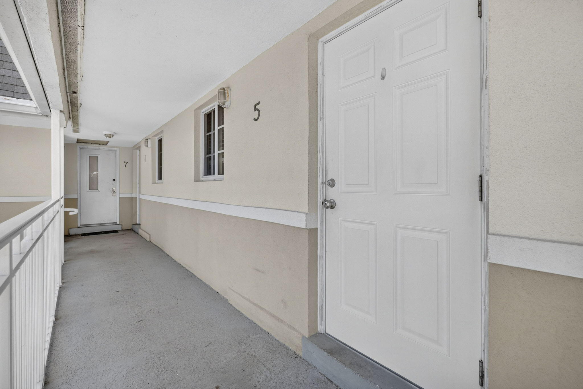 405 Southwind Drive 5 Property Photo 6