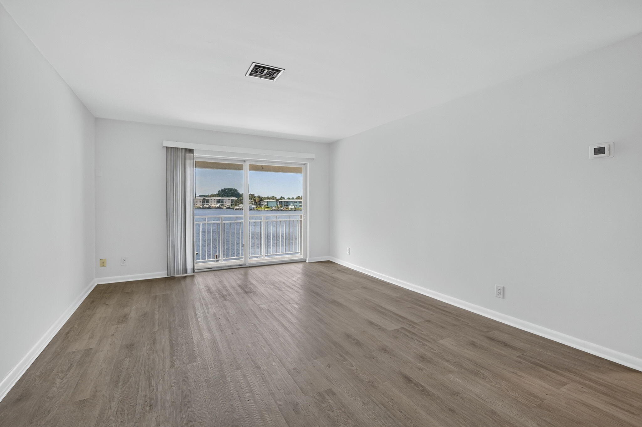 405 Southwind Drive 5 Property Photo 18