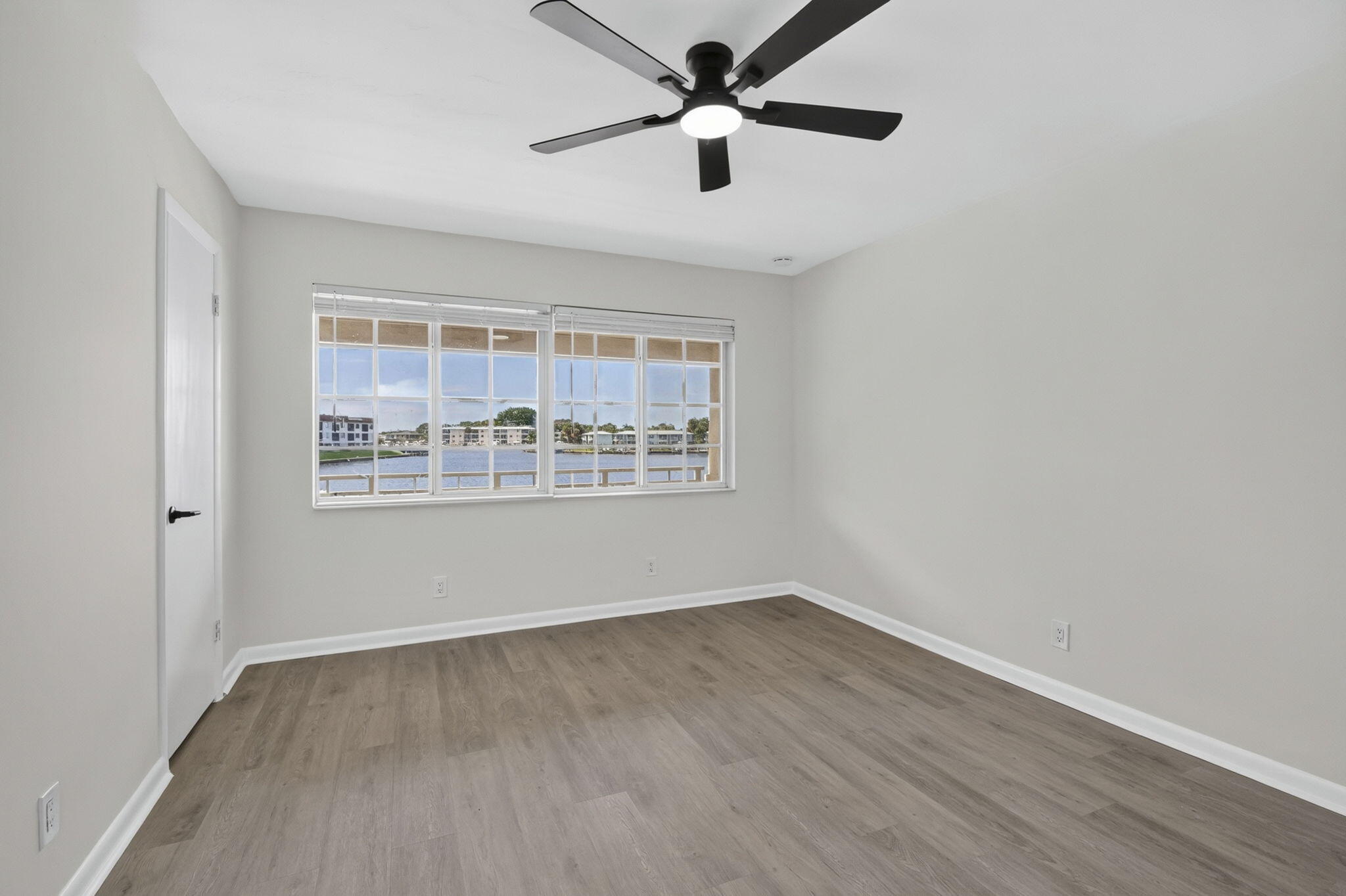 405 Southwind Drive 5 Property Photo 24