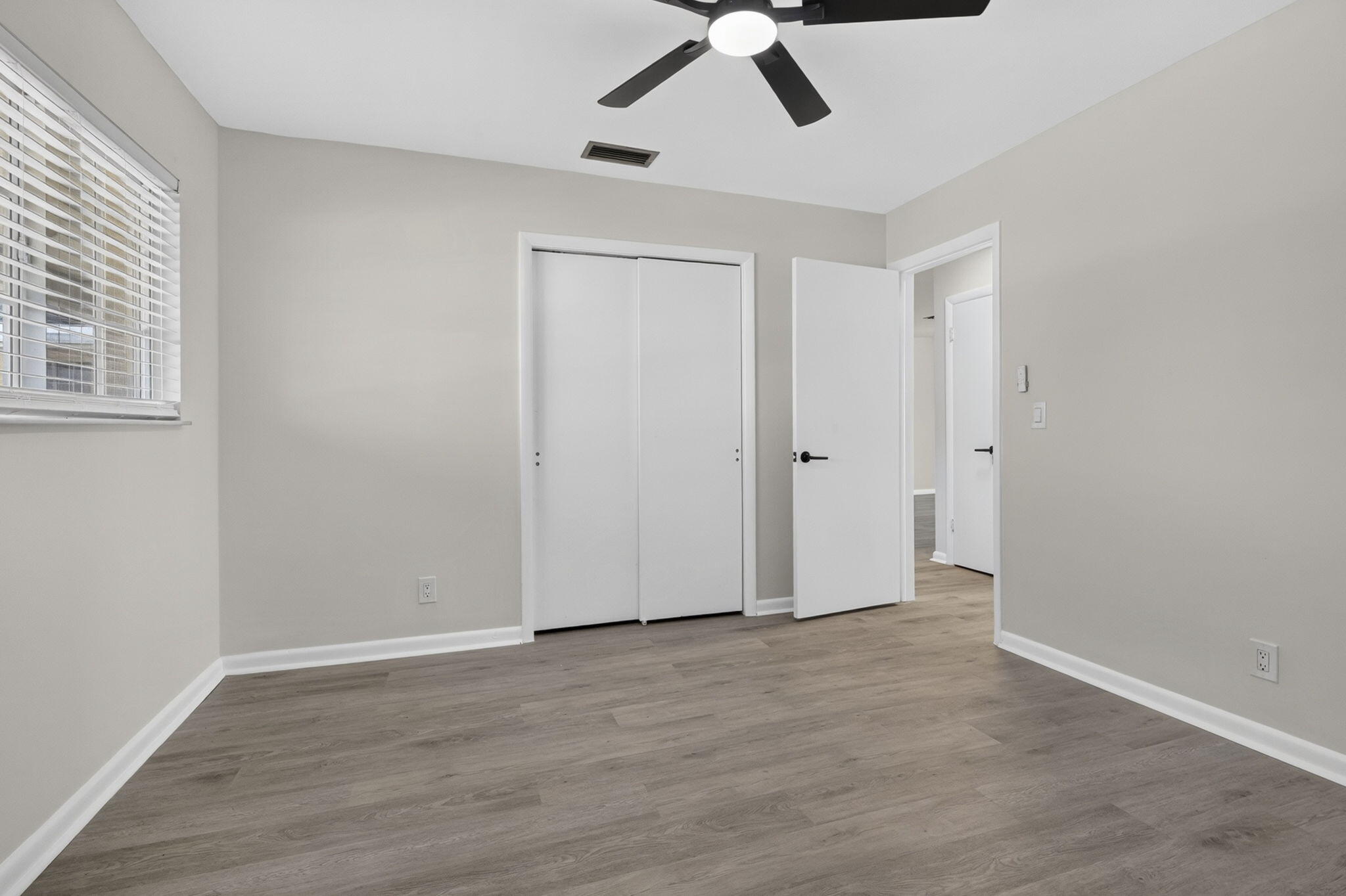 405 Southwind Drive 5 Property Photo 29