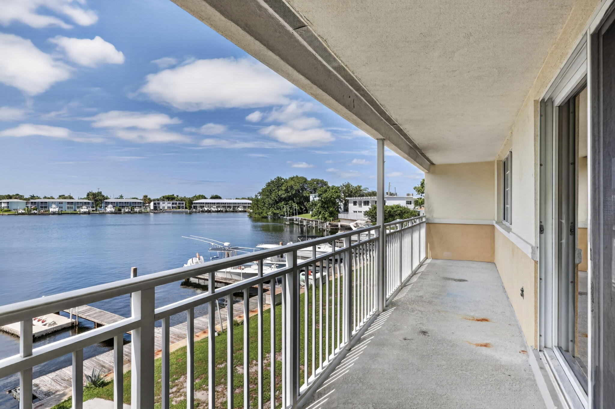 405 Southwind Drive 5 Property Photo 33