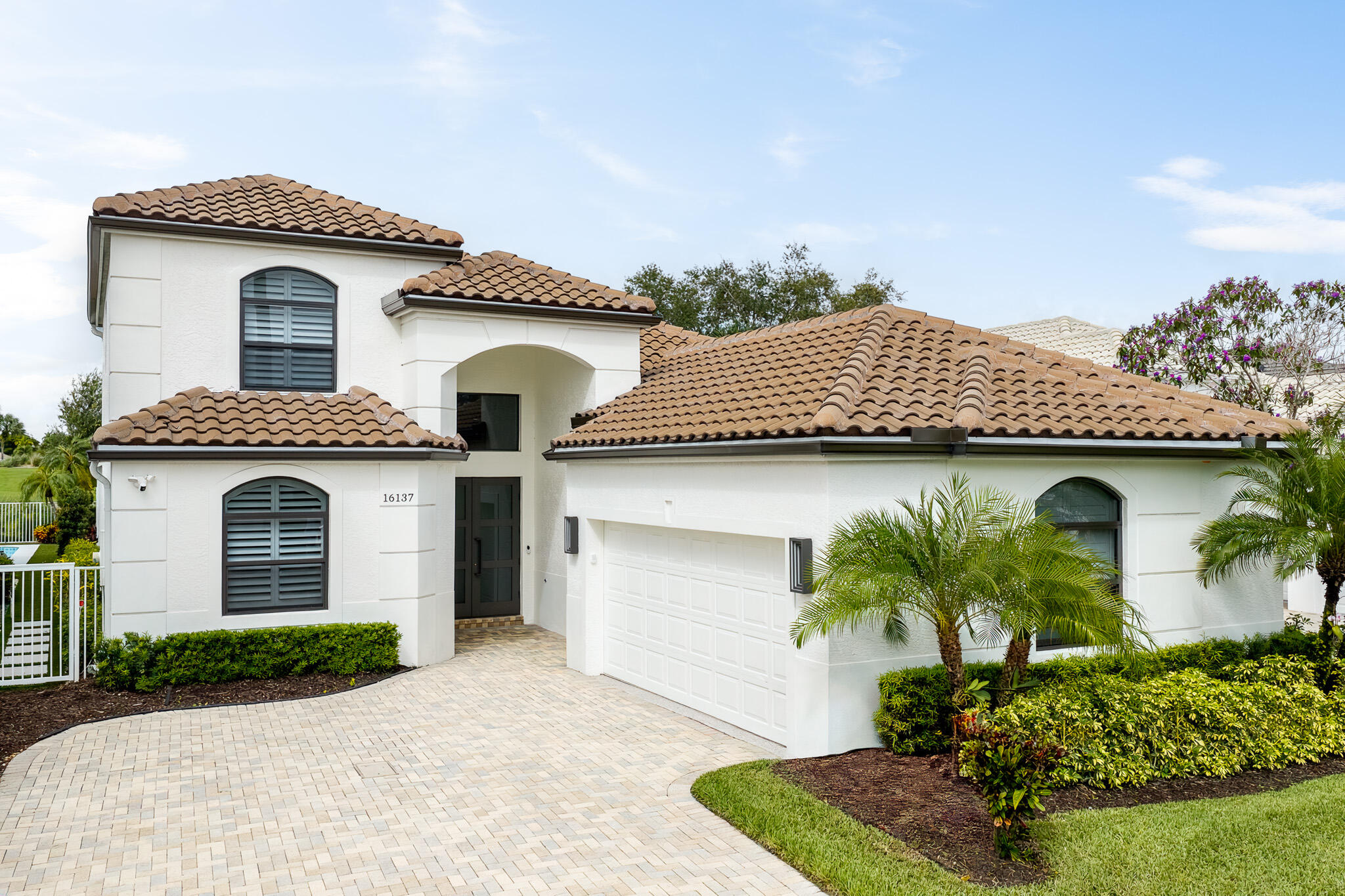 16137 Villa Vizcaya Place Property Photo 1