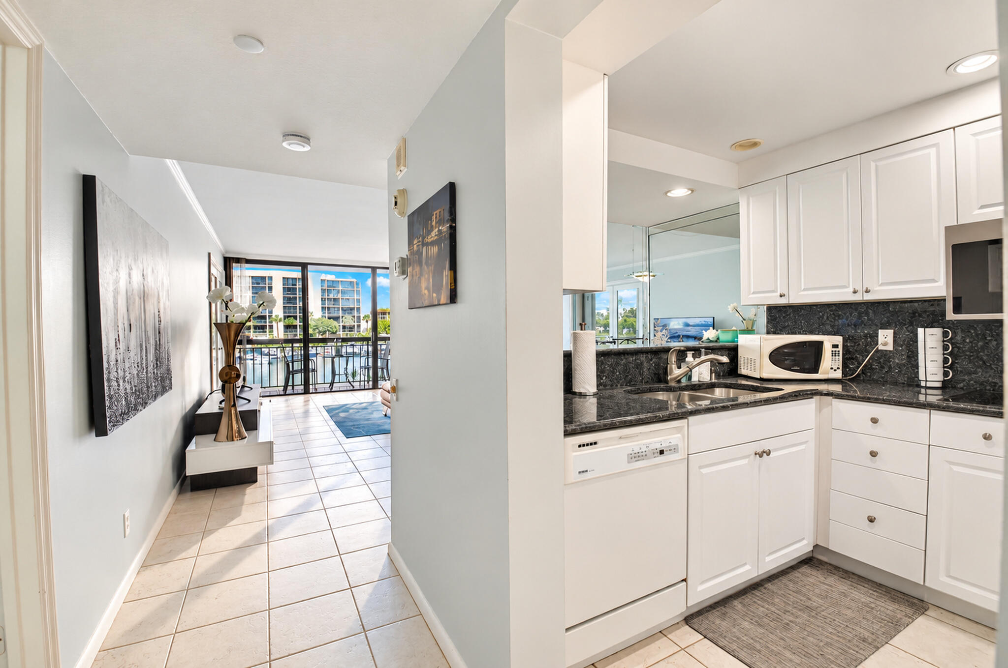 2687 N Ocean Boulevard G206 Property Photo 4