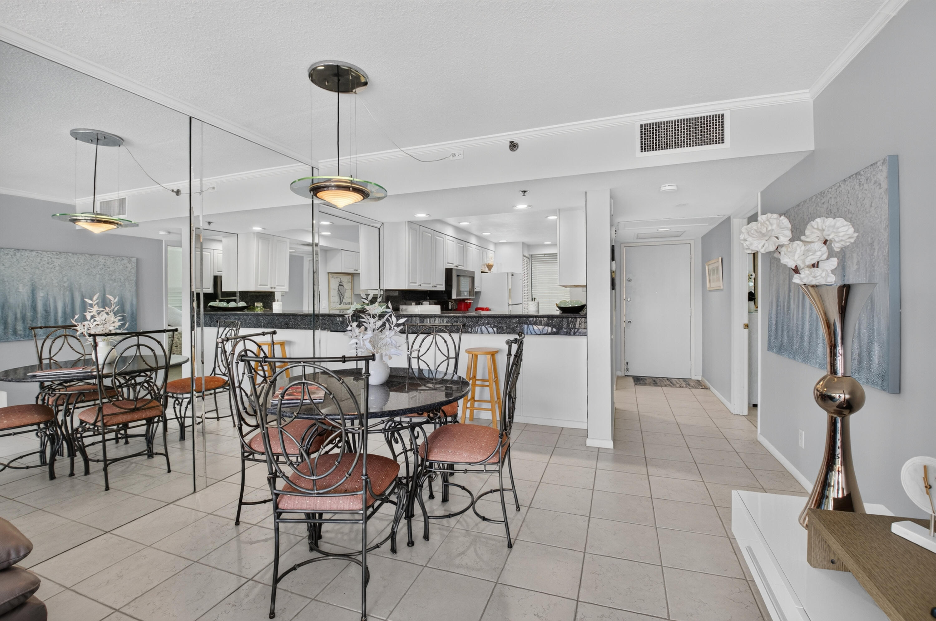 2687 N Ocean Boulevard G206 Property Photo 5