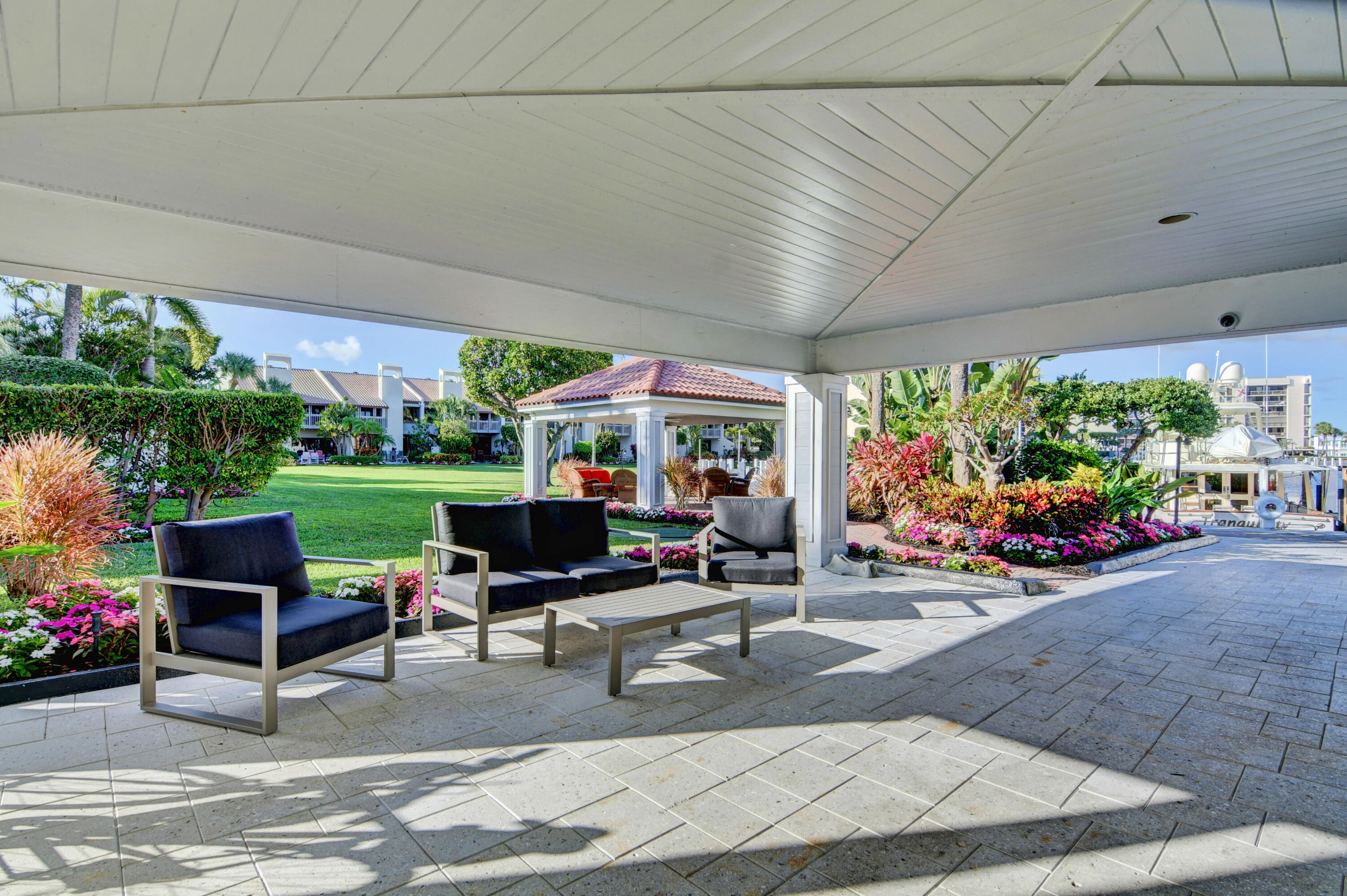 2687 N Ocean Boulevard G206 Property Photo 60
