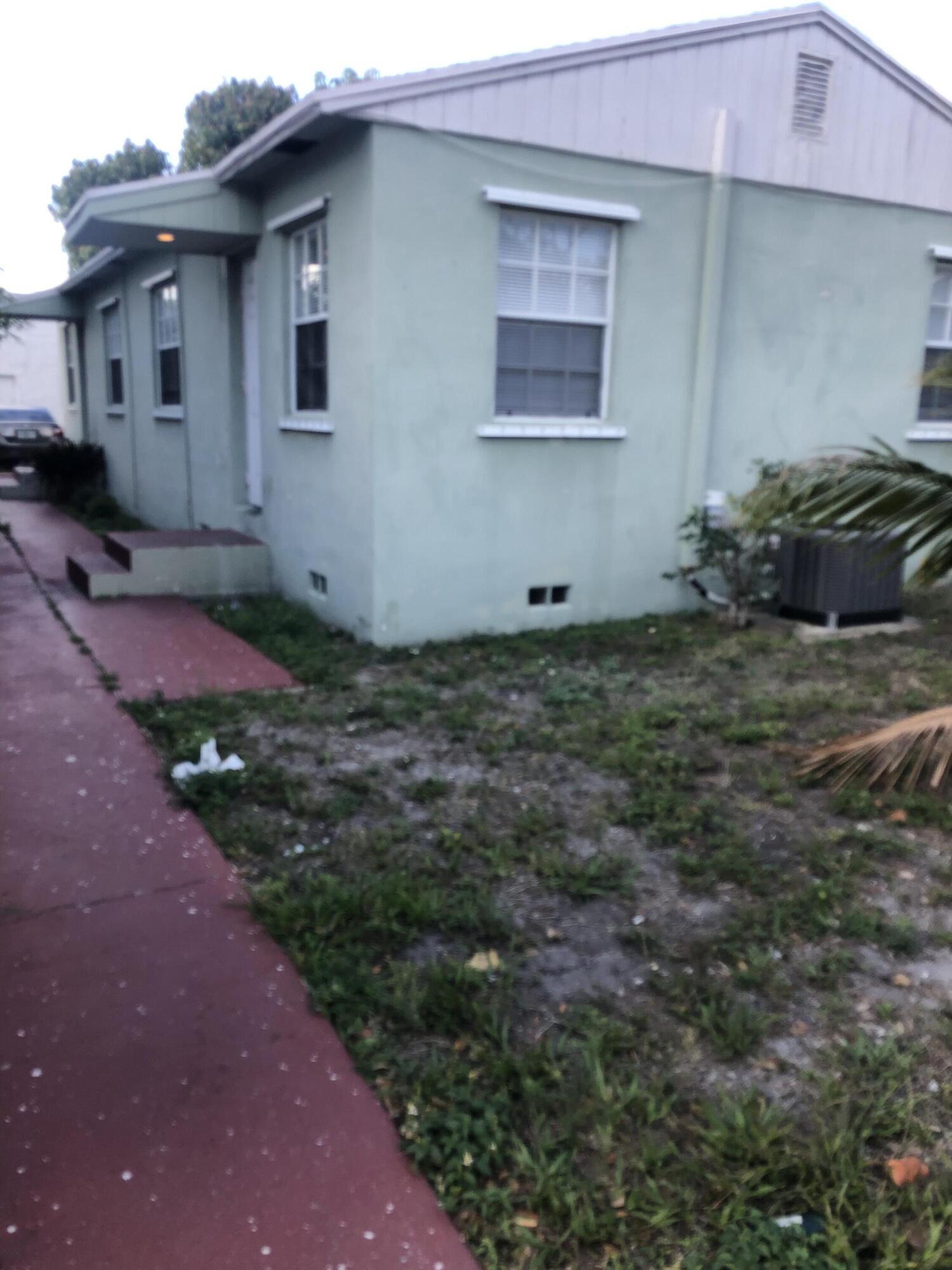 1307 Lucerne Avenue 1 Property Photo 2
