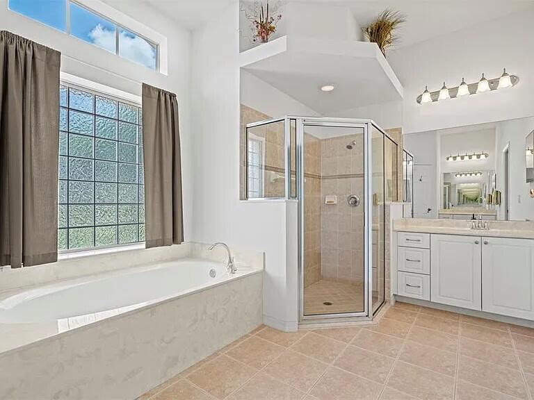 386 Sw Donna Terrace Property Photo 7