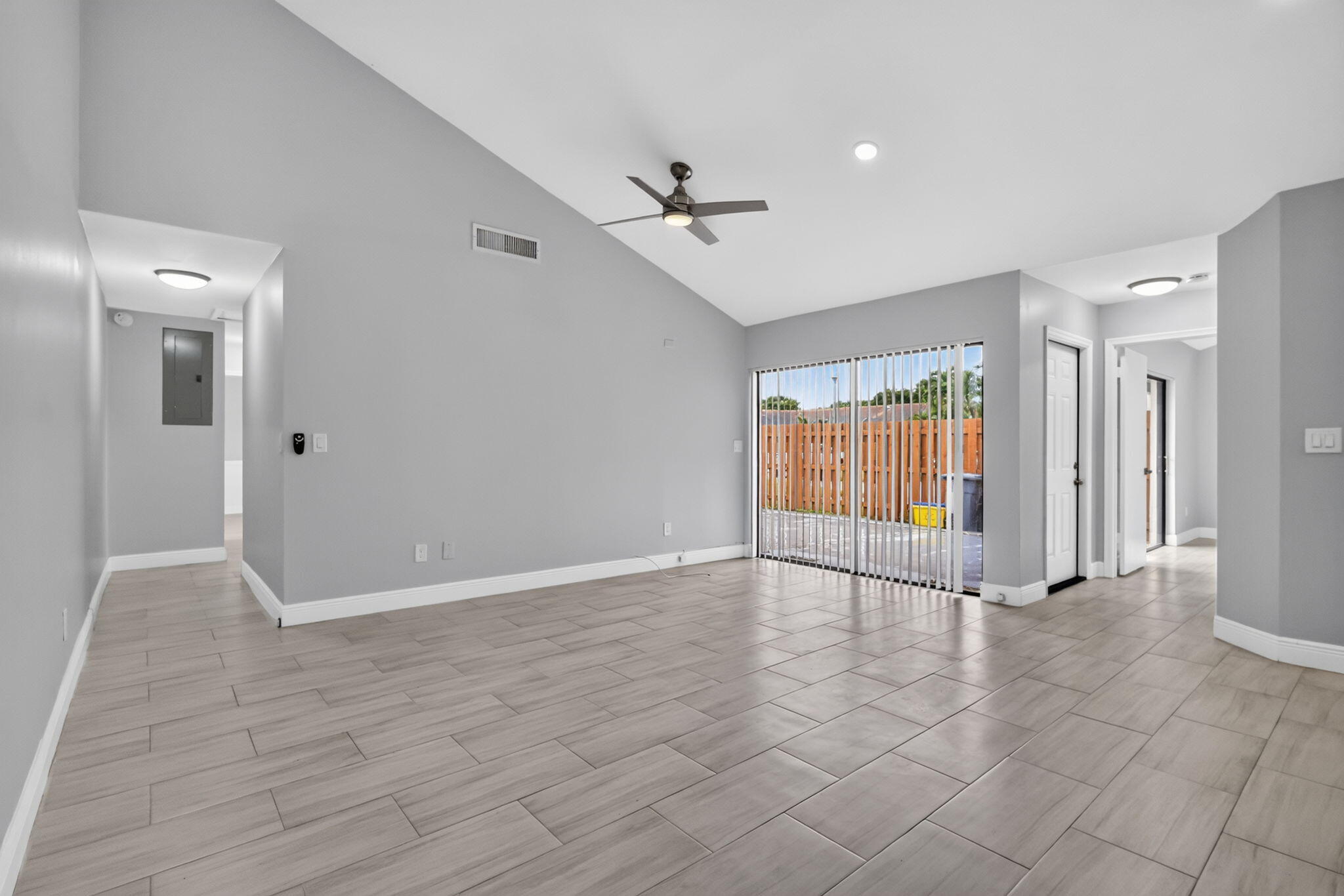 1050 Summit Place Circle D Property Photo 6