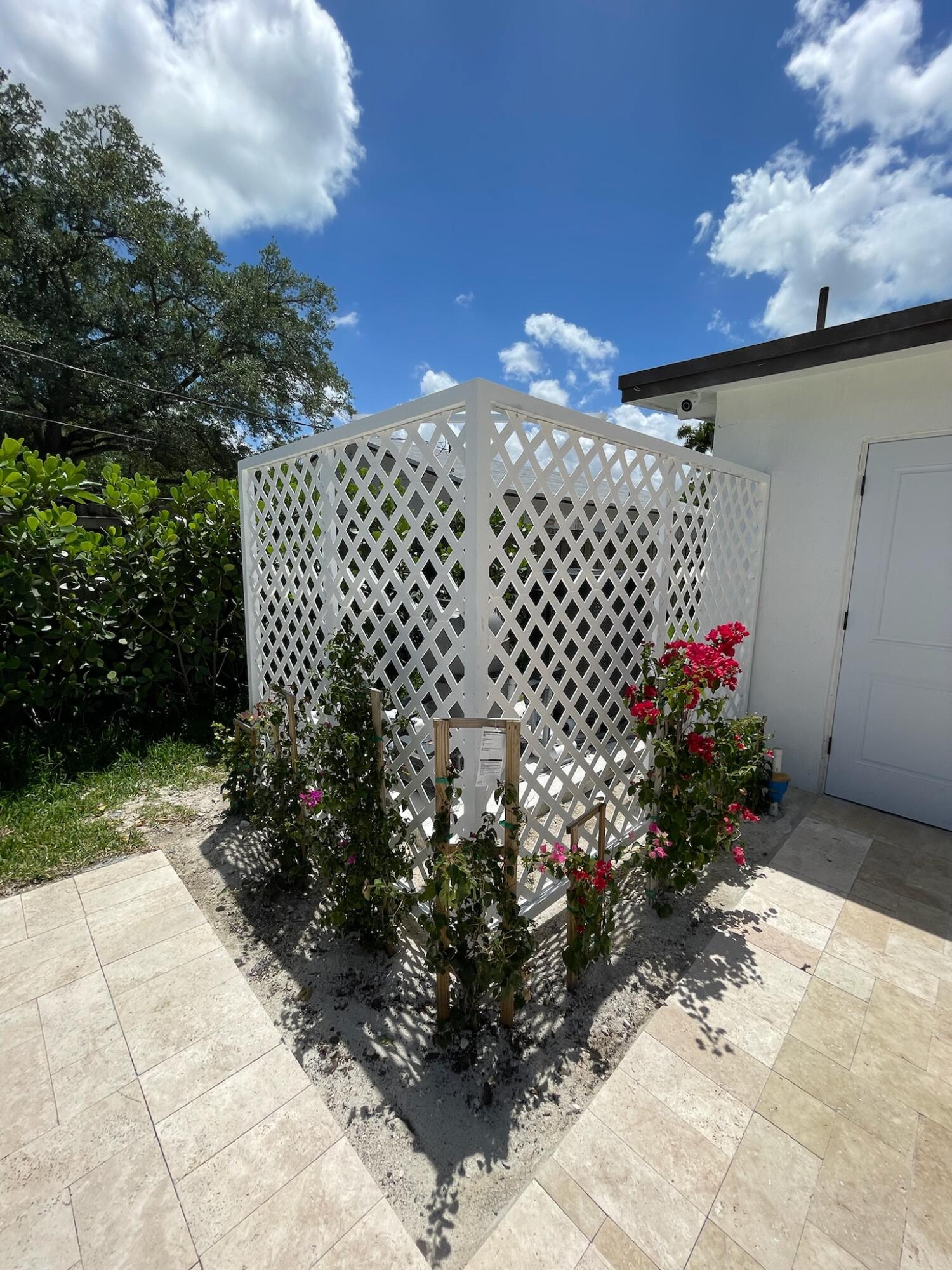 1564 Sw 28th Terrace Property Photo 27