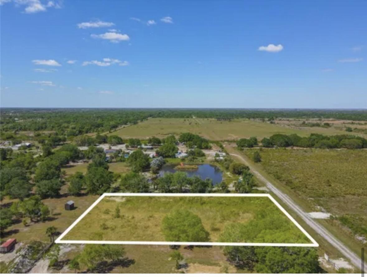 18130 Nw 294th Street Property Photo 4